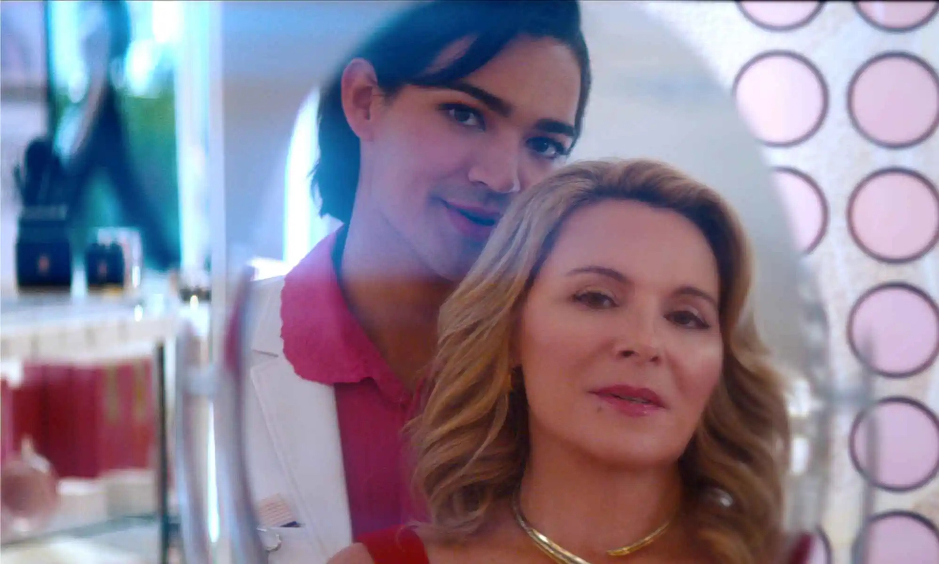 Glamorous S1 - Personal Hairstylist to Kim Cattrall