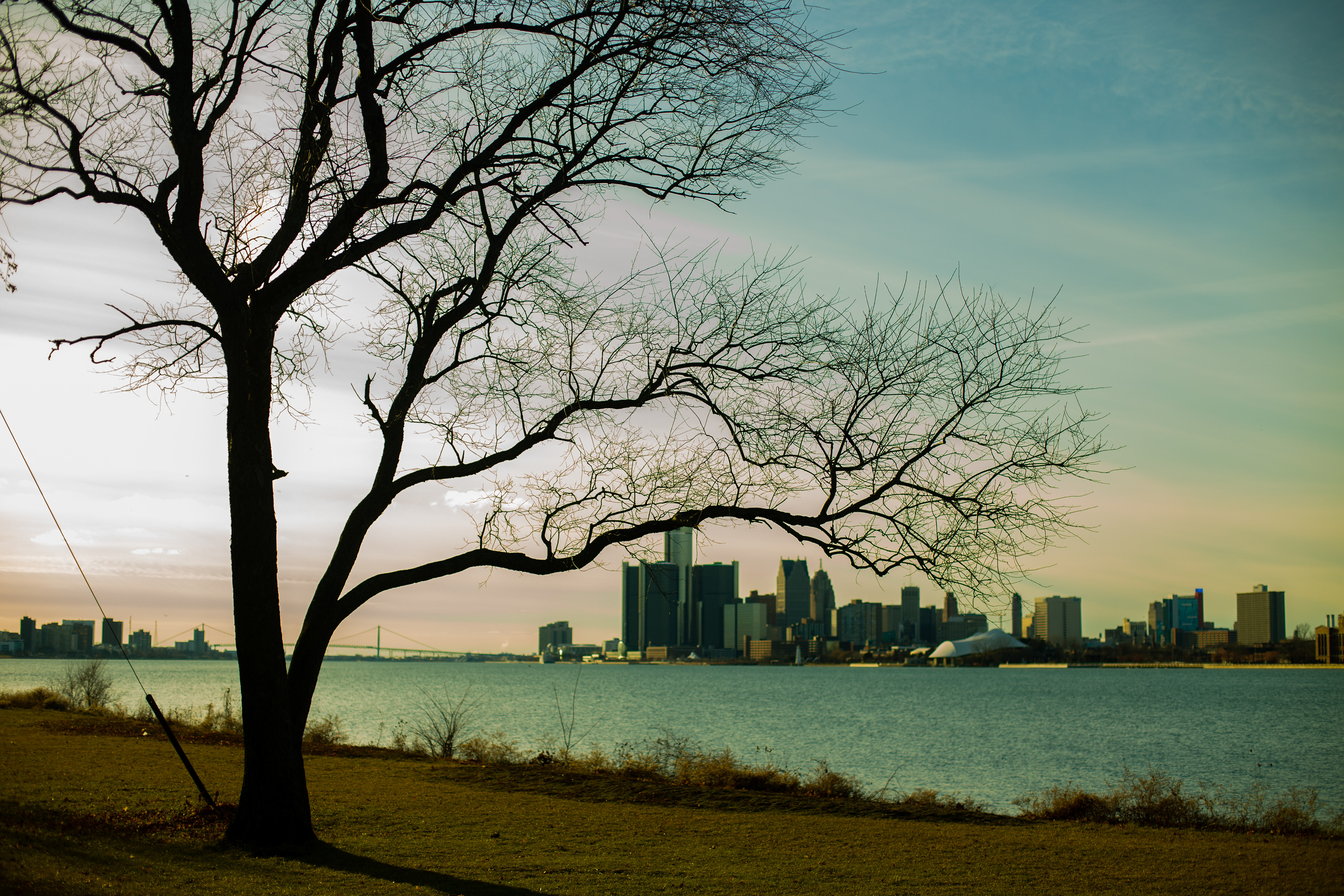Looking at Detroit from Belle Isle//Dec 2018