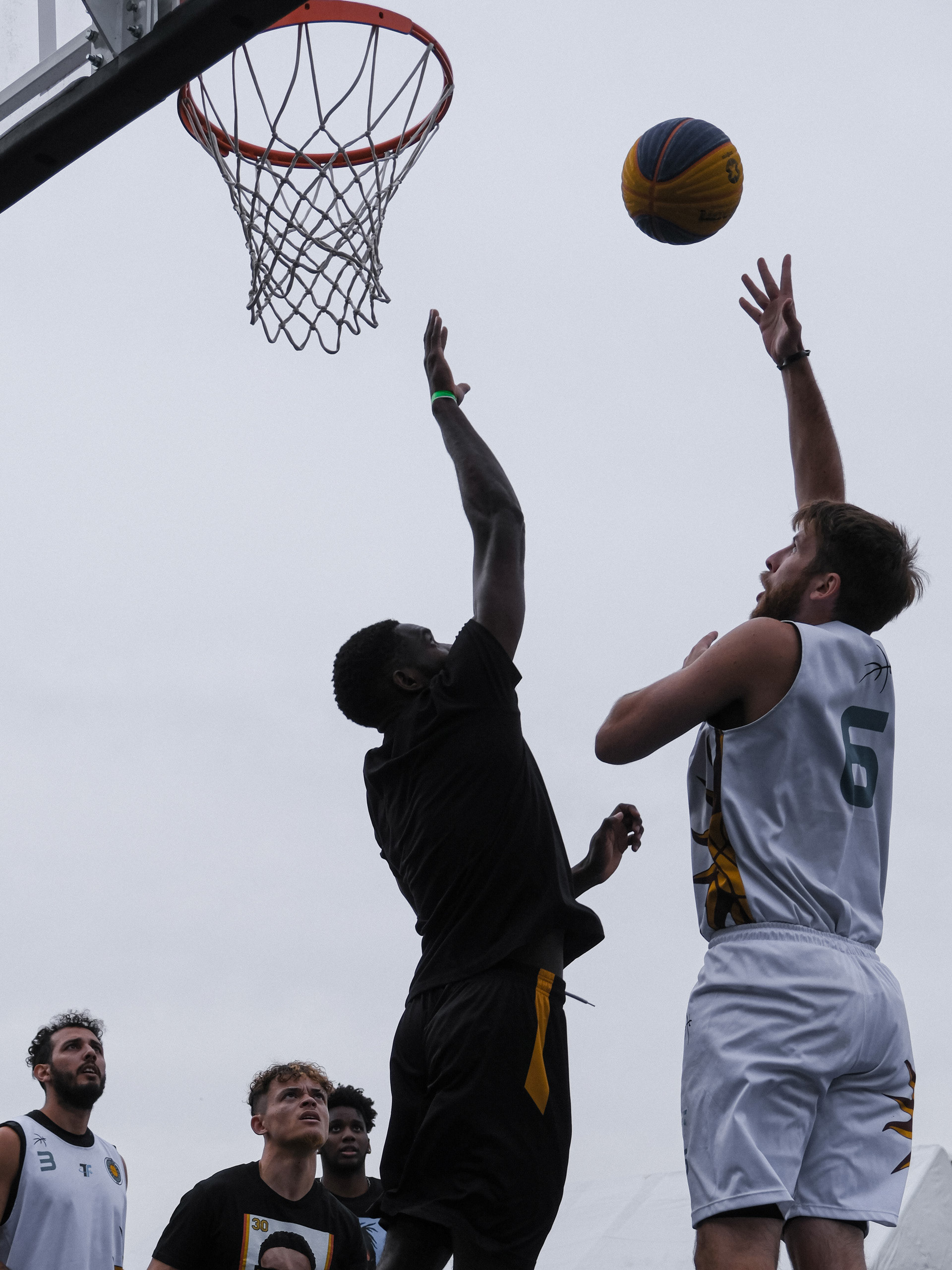 Photographie d'un match de basket