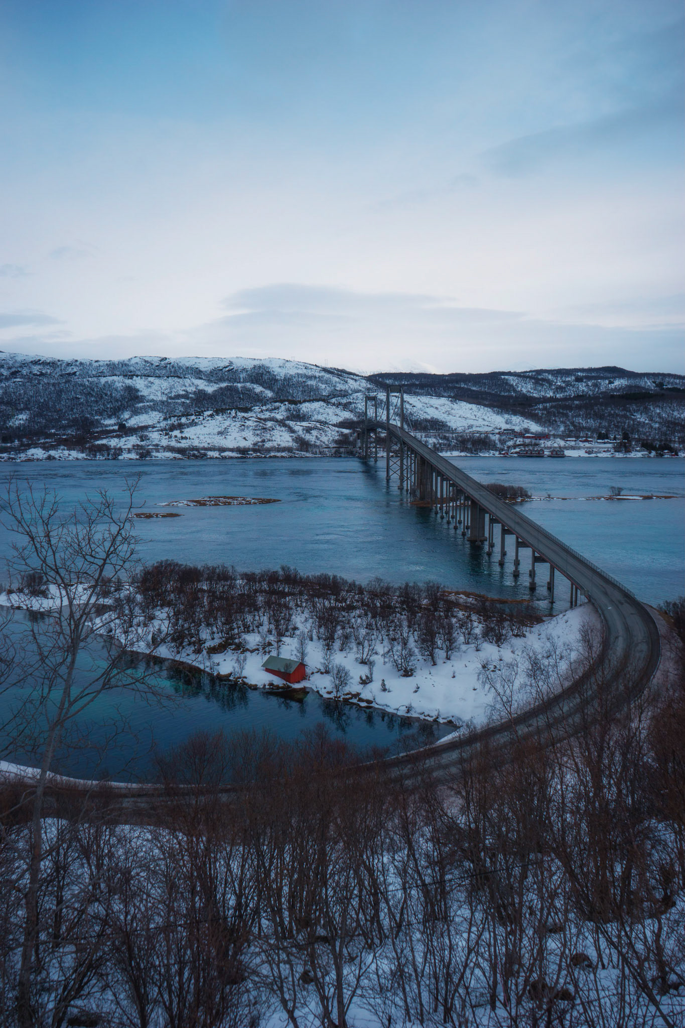 Brücke über einen Fluss