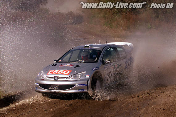 Camera:   DCS520CSerial #: K520C-01013Width:    1728Height:   1152Date:  6/01/90Time:   8:09:34DCS5XX ImageFW Ver:   2.0.3TIFF ImageLook:   ProductAntialiasing Filter:  RemovedCounter:    [15914]ISO Speed:  200Aperture:  f9.0Shutter:  1/500Max Aperture:  f2.8Min Aperture:  f32Exposure Mode:  Shutter priority AE (Tv)Compensation:  +0.0Flash Compensation:  +0.0Meter Mode:  EvaluativeFlash Mode:  No flashDrive Mode:  ContinuousFocus Mode:  AI ServoFocus Point:  --o--Focal Length (mm):  70White balance: Auto (Daylight)Time: 08:09:34.660