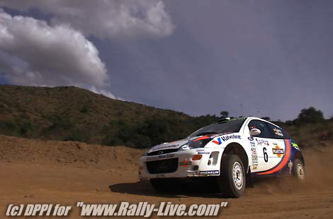 WRC 2000 - ARGENTINA RALLY 000514  -  PHOTO: DPPI / FRANCOIS FLAMANDCARLOS SAINZ (SPA) FORD FOCUS WRCLUIS MOYA (SPA) FORD FOCUS WRC