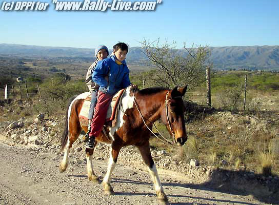 AUTO - WRC 2004 - ARGENTINA RALLY - CORDOBA 18/07/2004 - PHOTO : FRANCOIS FLAMAND / DPPI