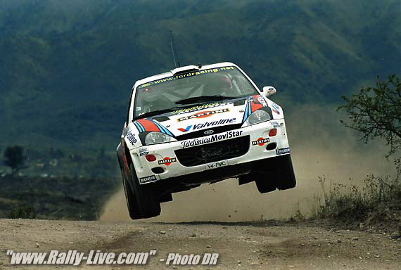 2000 World Rally ChampionshipRound 6, Argentina11th - 14th May  2000Carlos Sainz in action in the Ford Focus.Photo: McKleinTel: +44 (0)181 251 3000Fax: +44 (0)181 251 3001Somerset House,Somerset Road,Teddington,Middlesex,TW11 8RUUnited Kingdon.