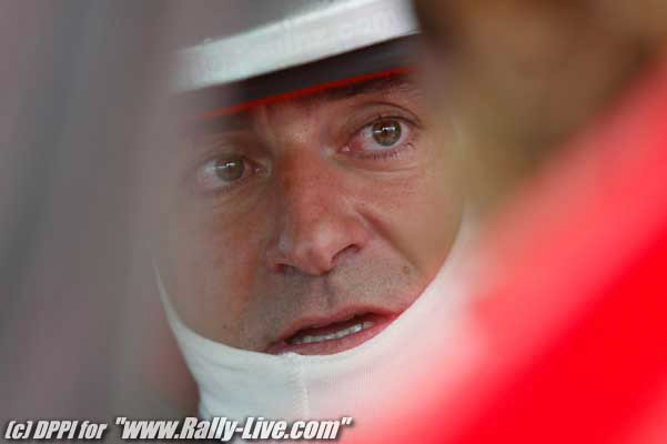 AUTO - WRC 2004 - ARGENTINA RALLY - CORDOBA 18/07/2004 - PHOTO : FREDERIC LE FLOC'H / DPPICARLOS SAINZ / CITROEN XSARA WRC - AMBIANCE - PORTRAIT