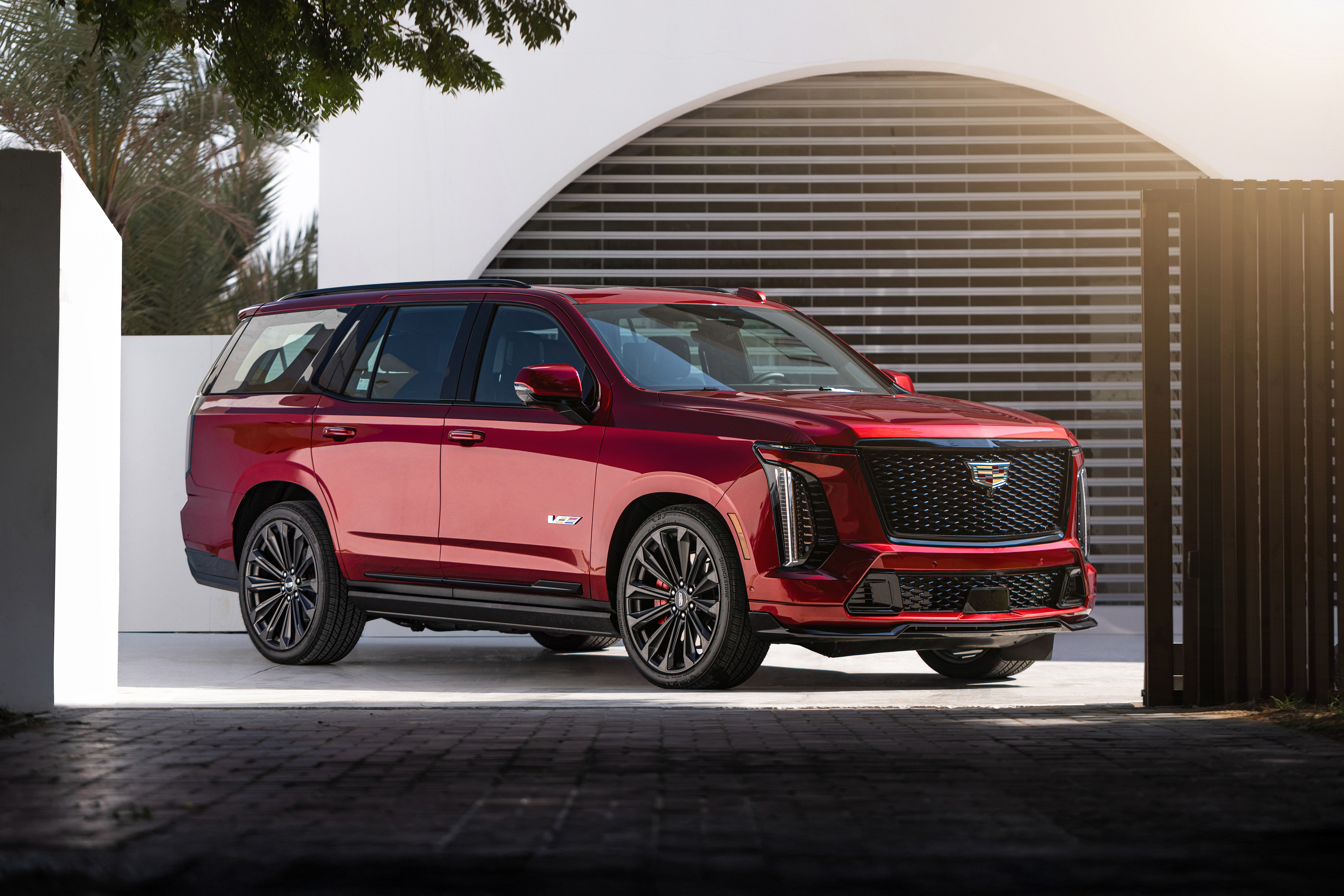2025 Cadillac Escalade v campaign
