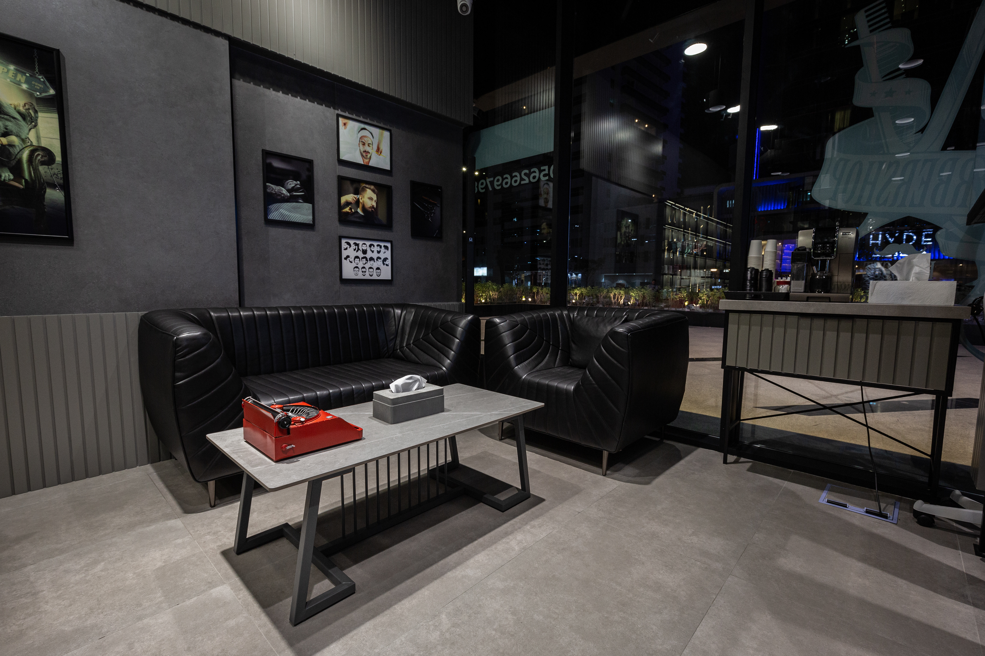 karizma gents salon
