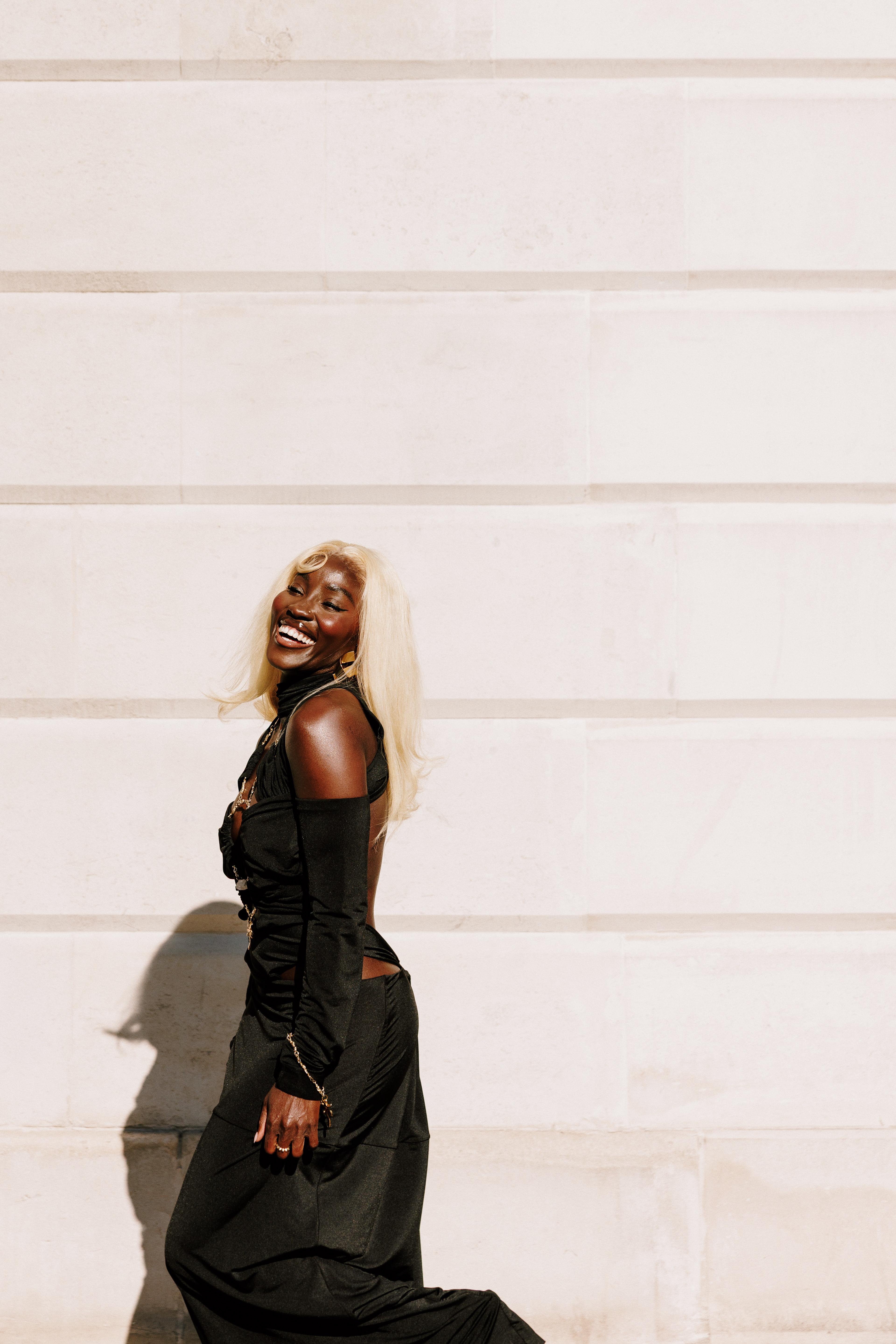 Annie wears Di Petsa