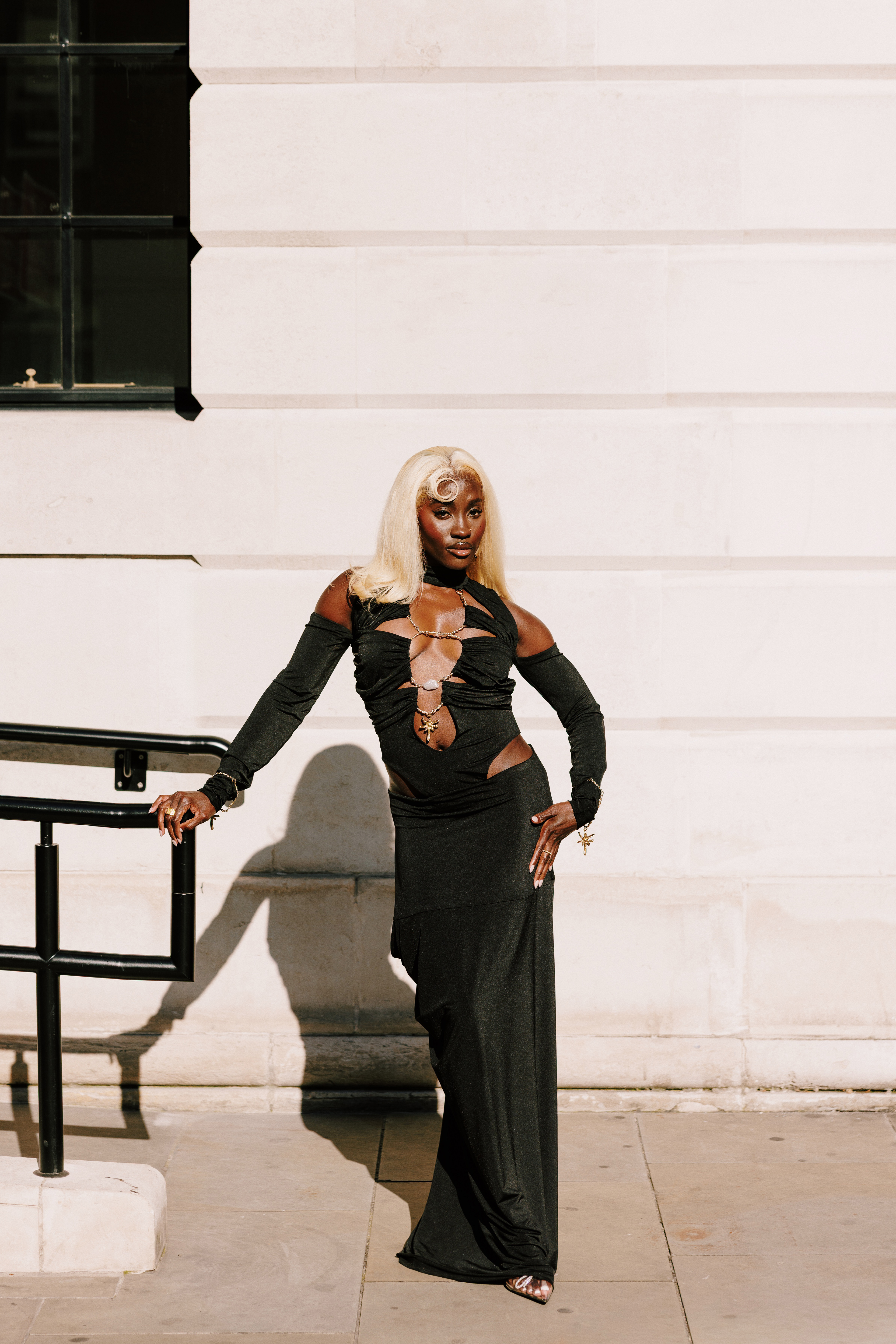 Annie wears Di Petsa