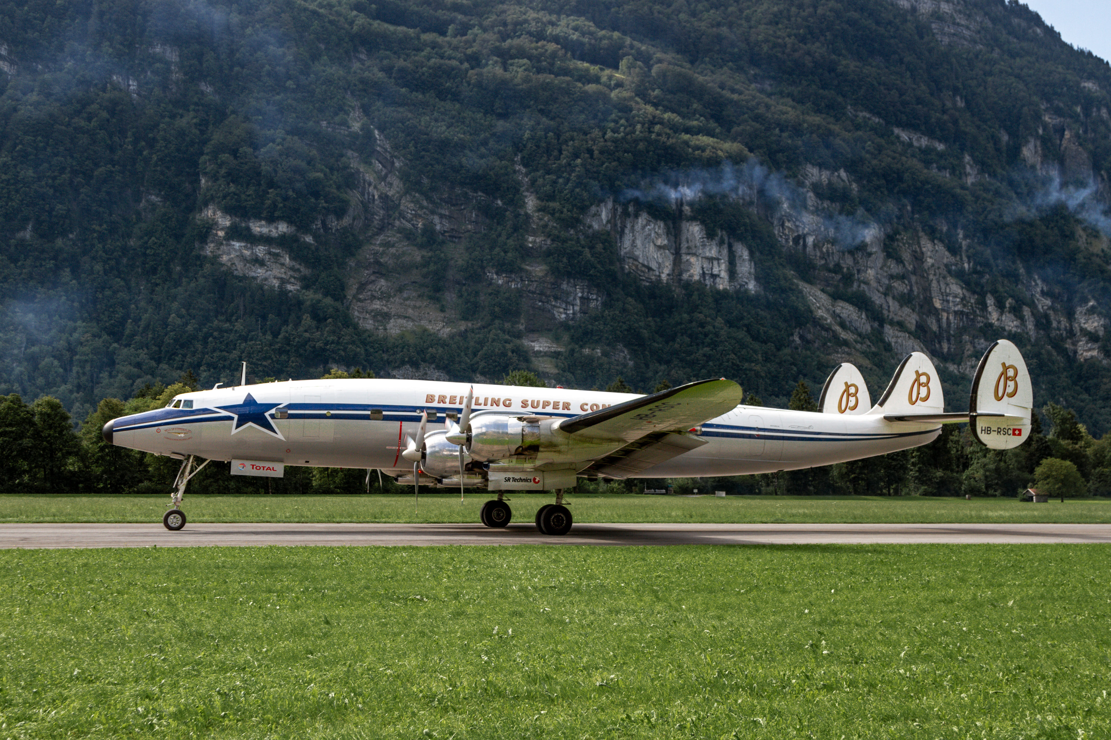 Lockheed Super Constellation HB-RSC (1955)