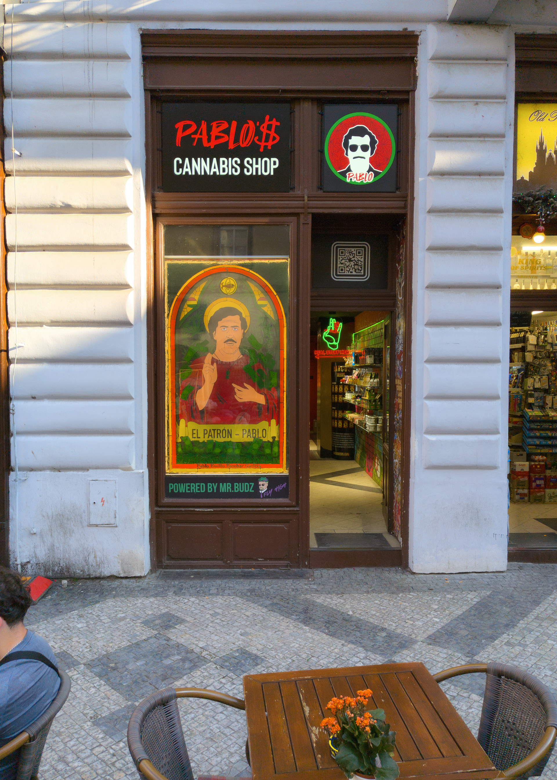 Marijuana Shop in Tourist Zone