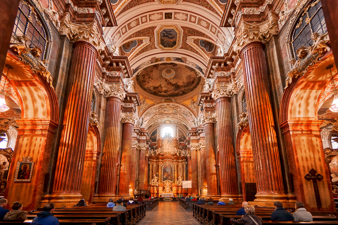 Colorful Basilica 2018