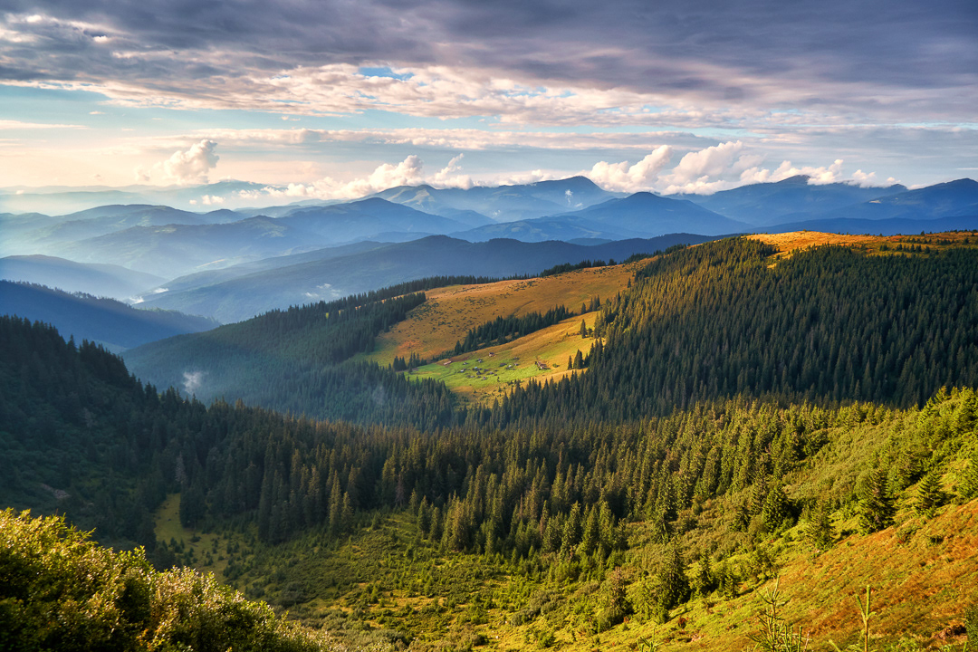 Light and the clouds 2018