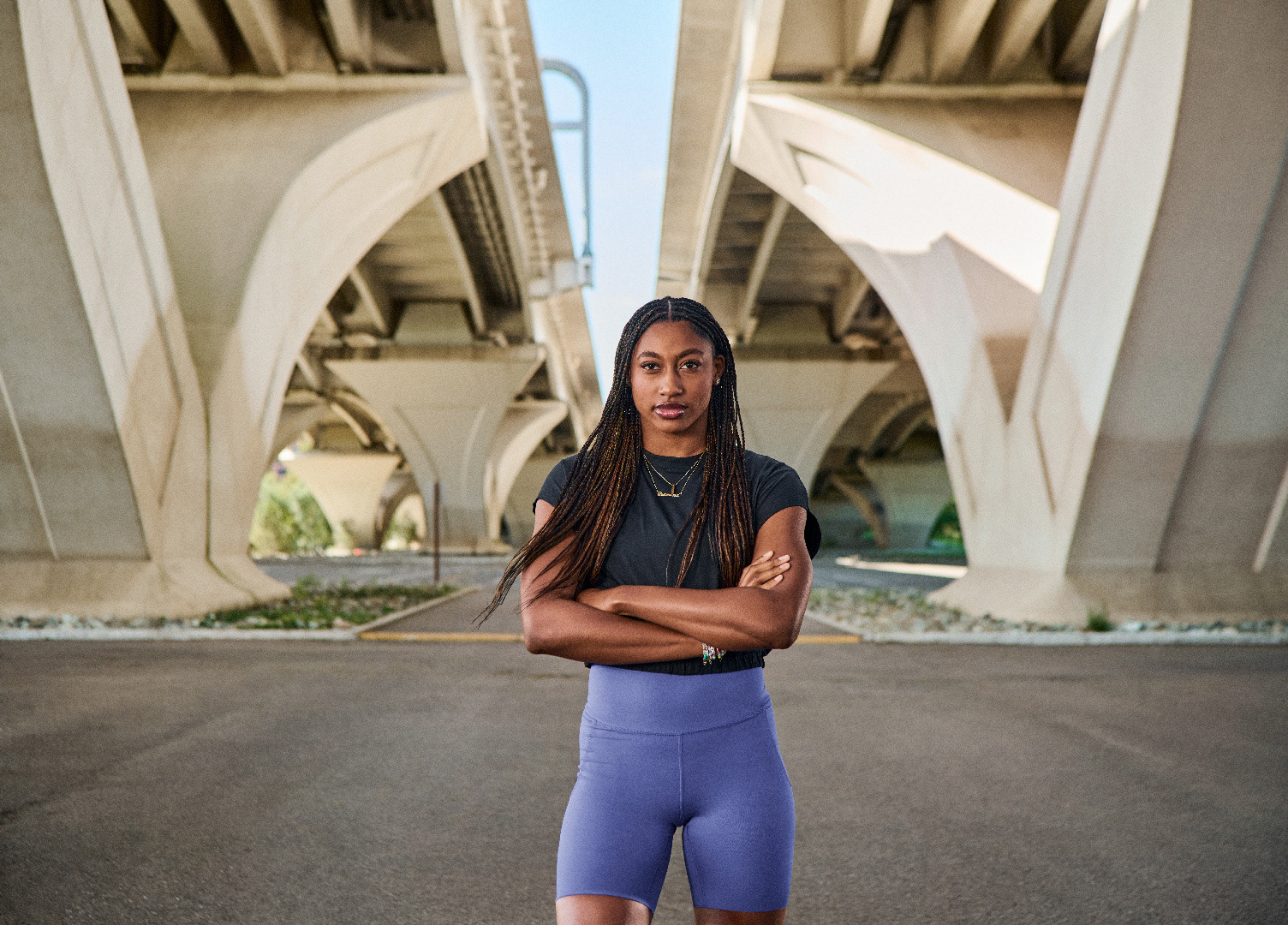 Throw a tee over it and she’s off the court.