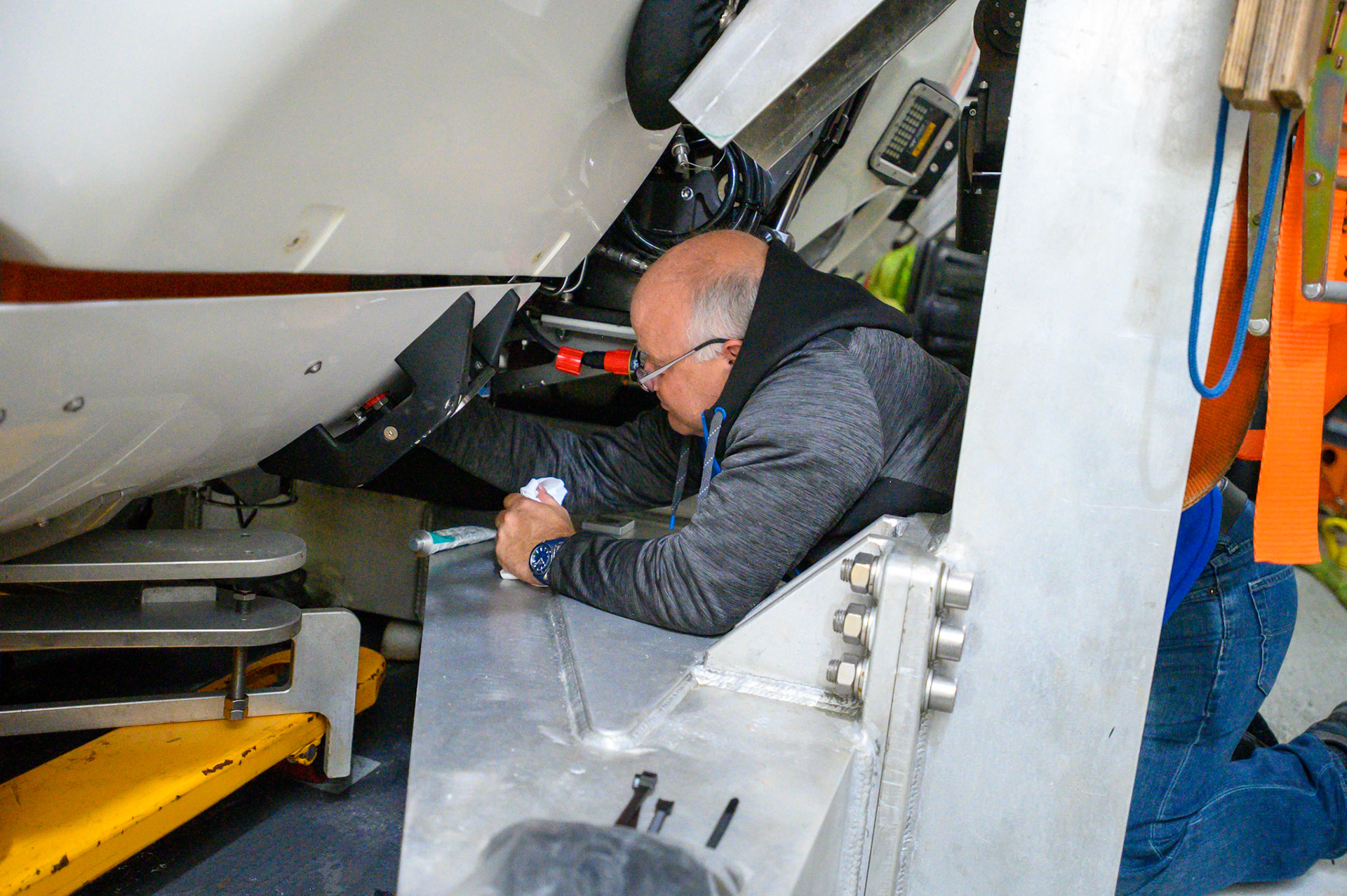 DSSV Limiting Factor pre-dive check