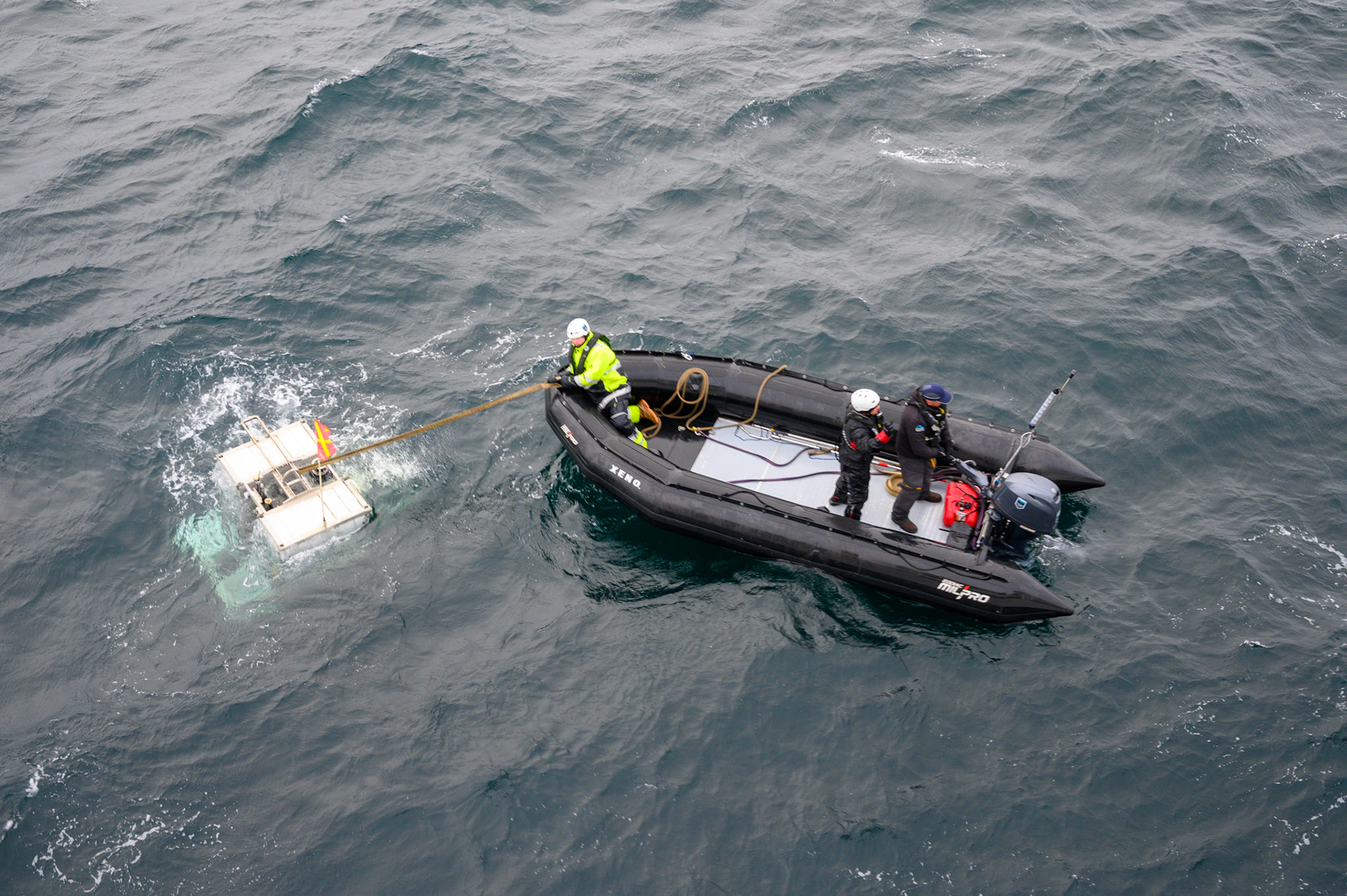 Zodiac XENO captures lander