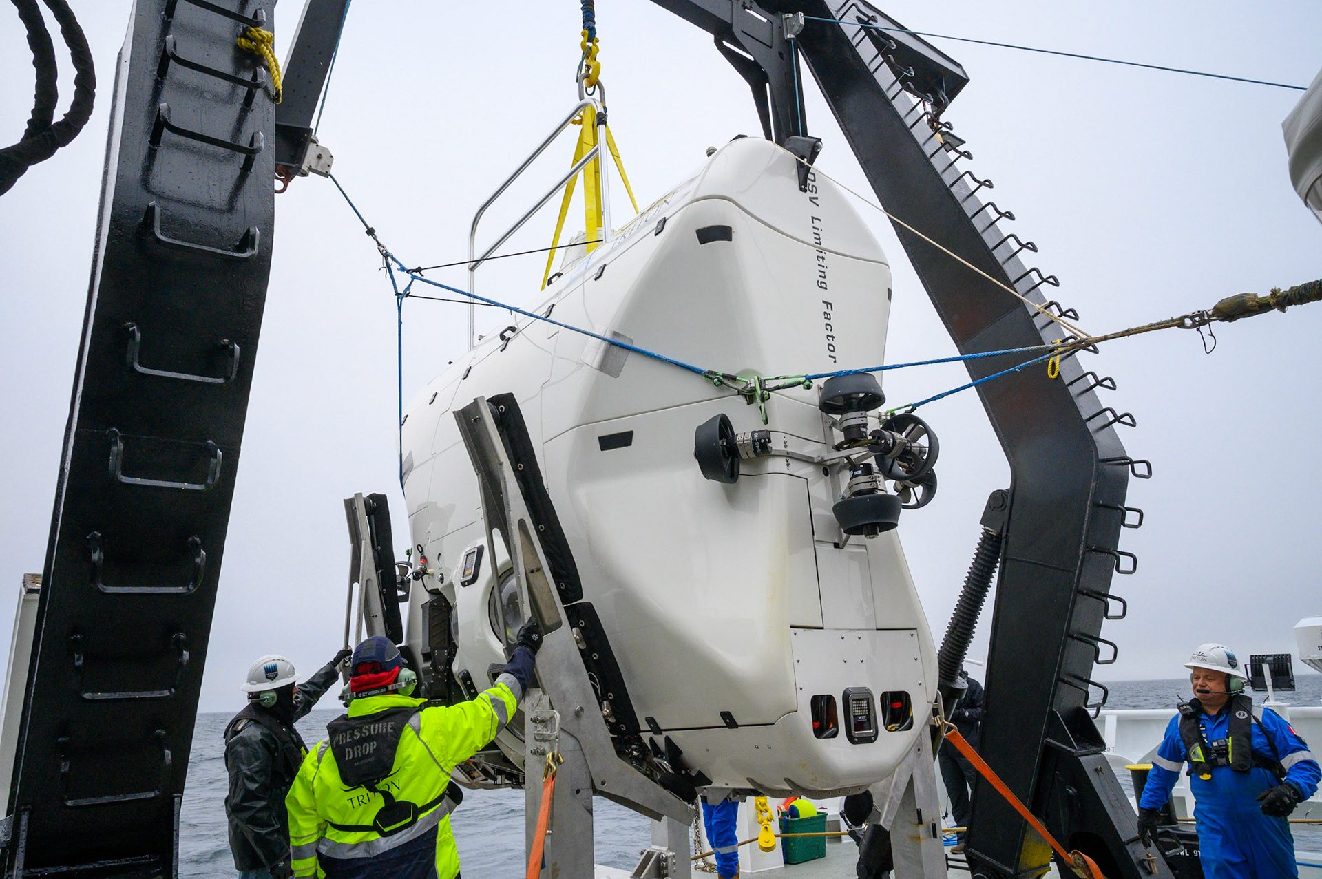 DSV Limiting Factor Dive Preparation