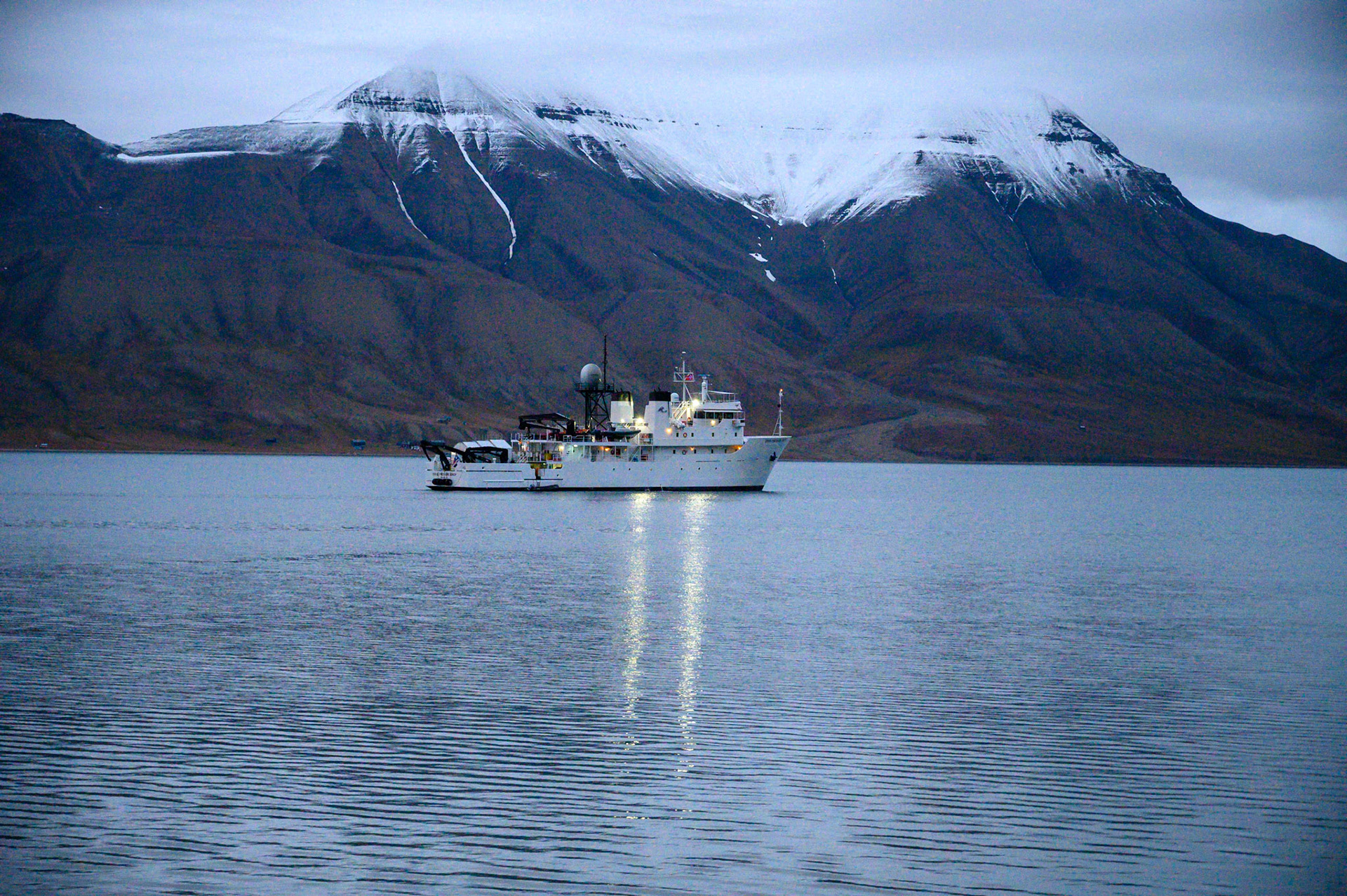 At anchor in Longyearbyen