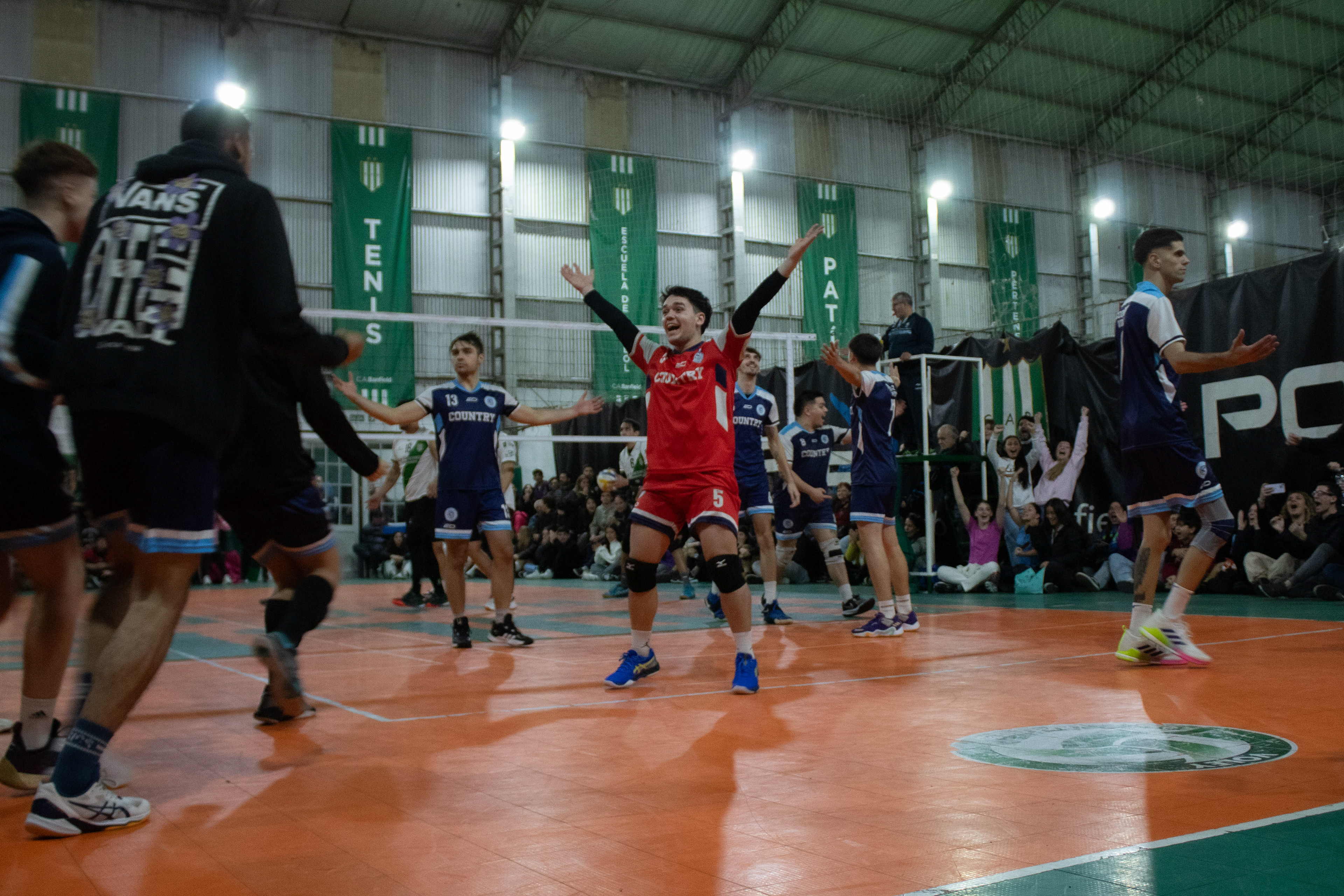 Country - Banfield, Mayores 3ra División. Microestadio 110 Años Club A. Banfield