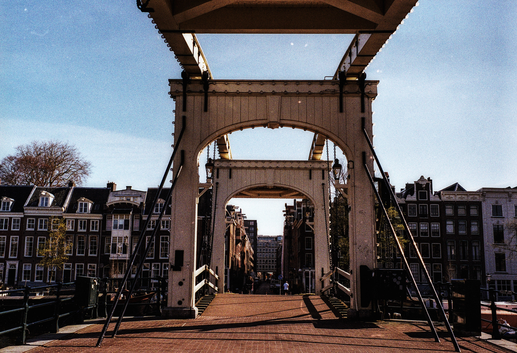 Magere Brug vanaf de Amsteldijk