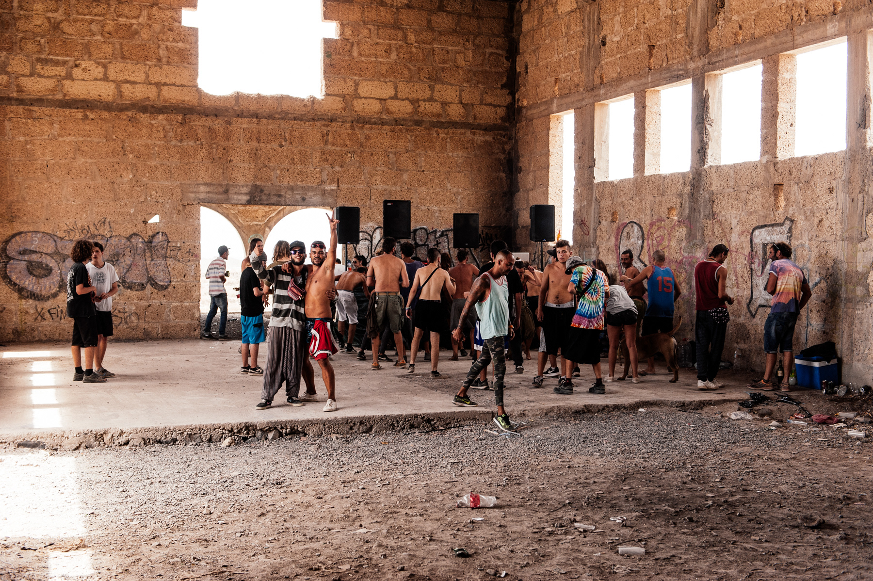 Sunday 09.00 house party