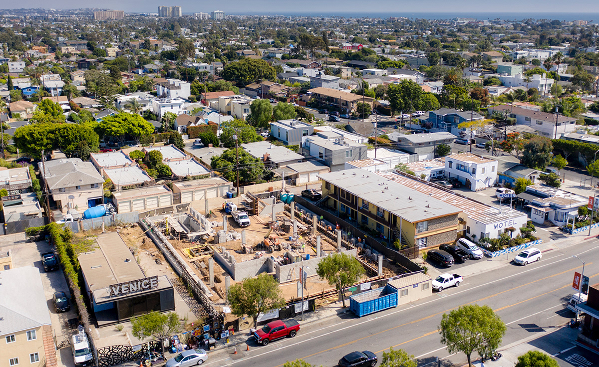 Brooks + Scarpa Rose Mixeduse Apartments Venice, CA