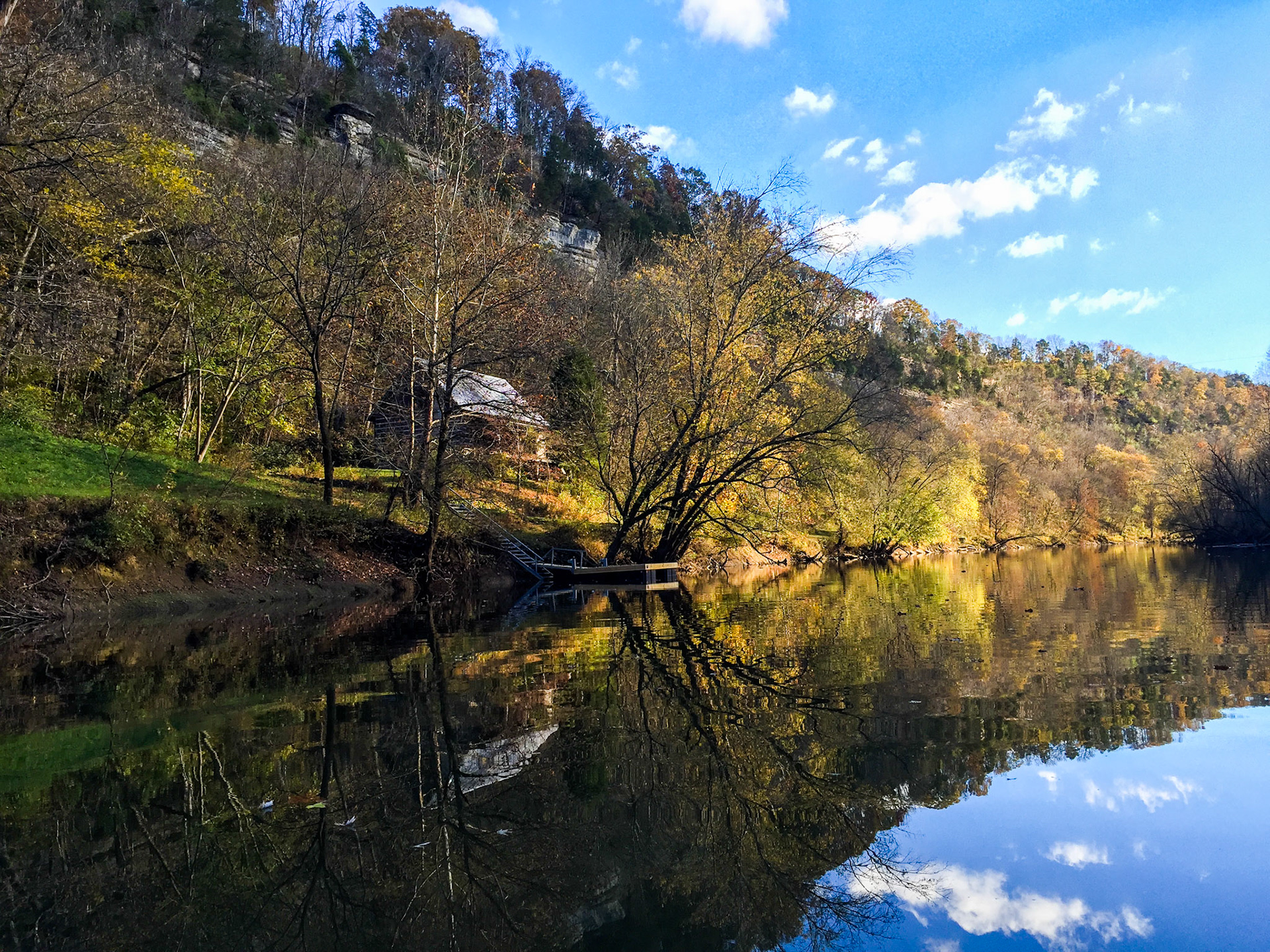 Rustic Cabin on the Dix River