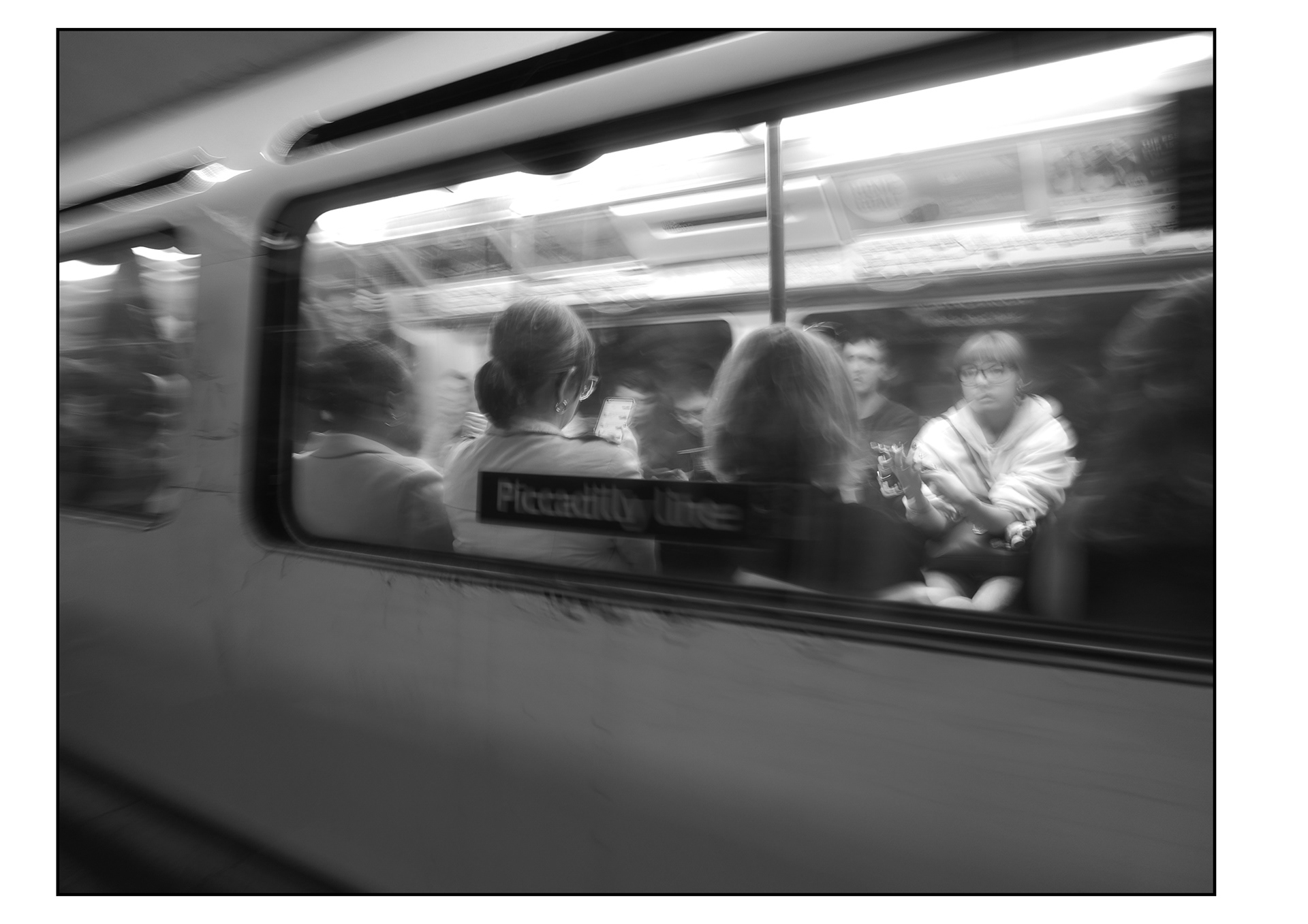 London / Leica D Lux 8