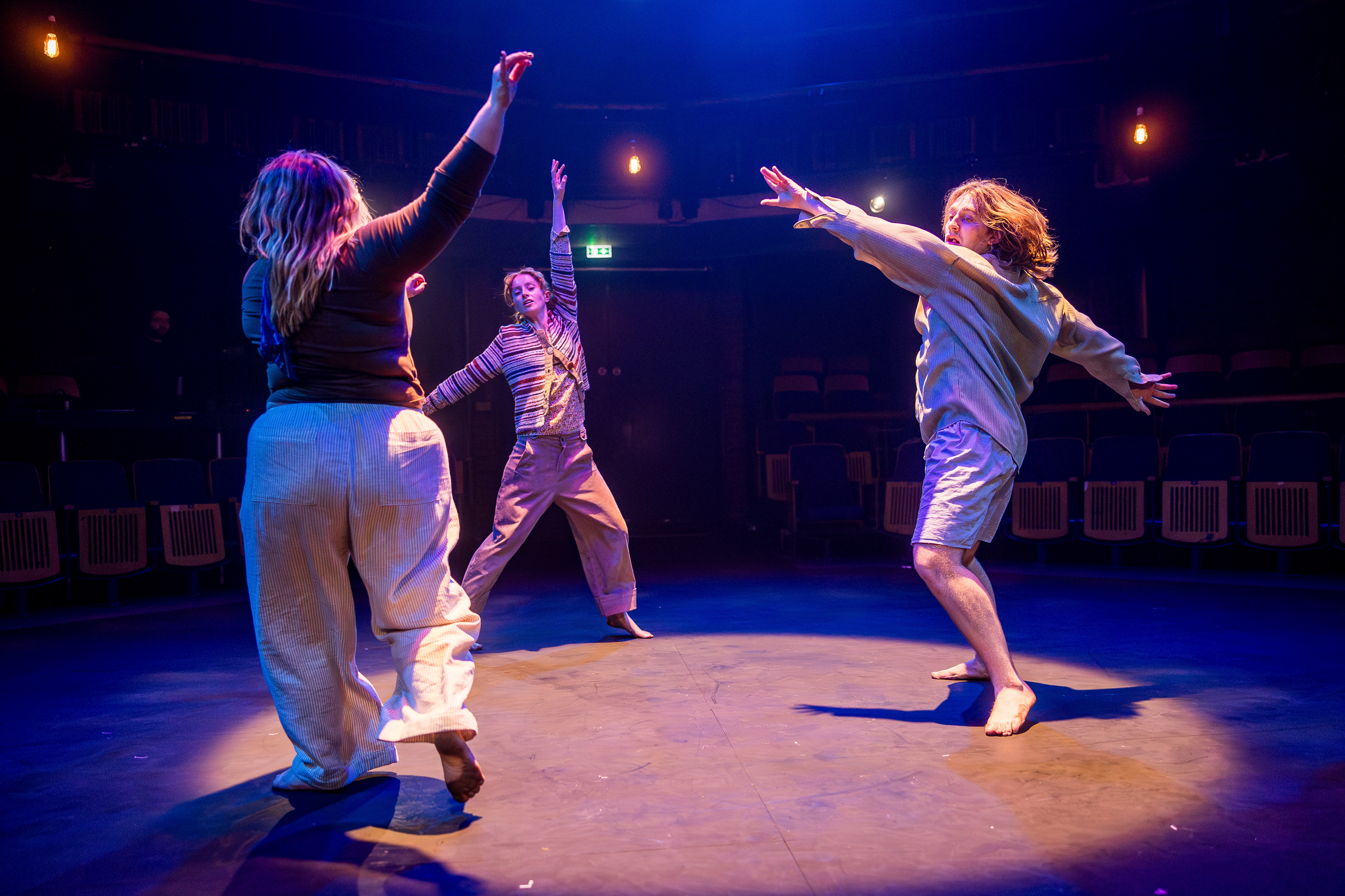 Spinning The Line by Cameron Kelsey; featuring Cameron Kelsey, Amy Lewis and Lois Fletcher. Photos by Mathew Ferguson. Stage Manager, Nick Coppell; Lighting Programmer, Cory Gibson.
