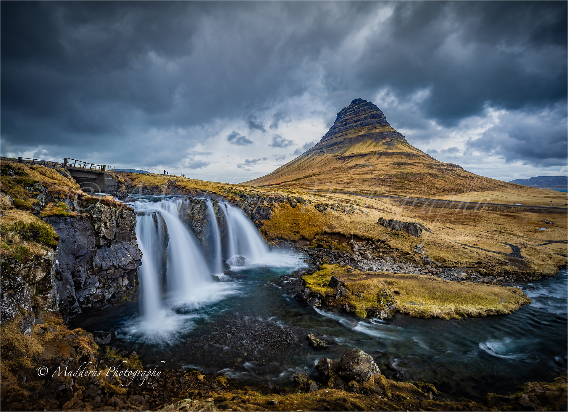 Kirkjufell Waterfall