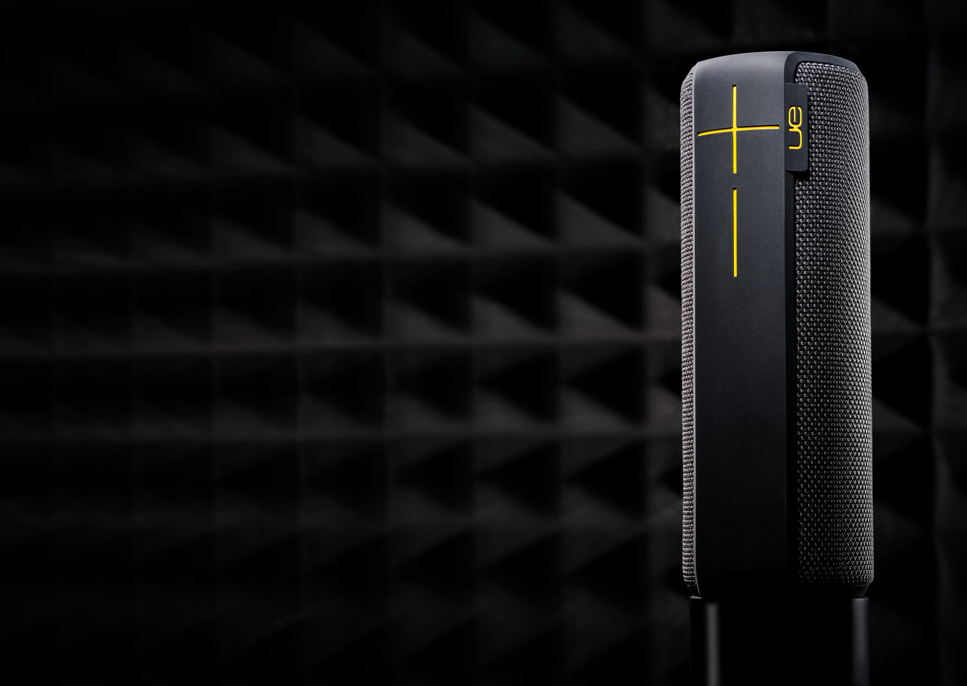 Boom speaker, retouch