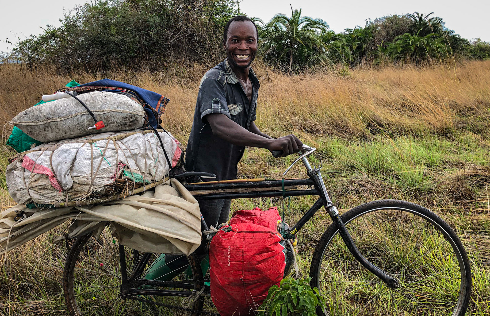 Moving home, Zambia ©McNairnPhotography