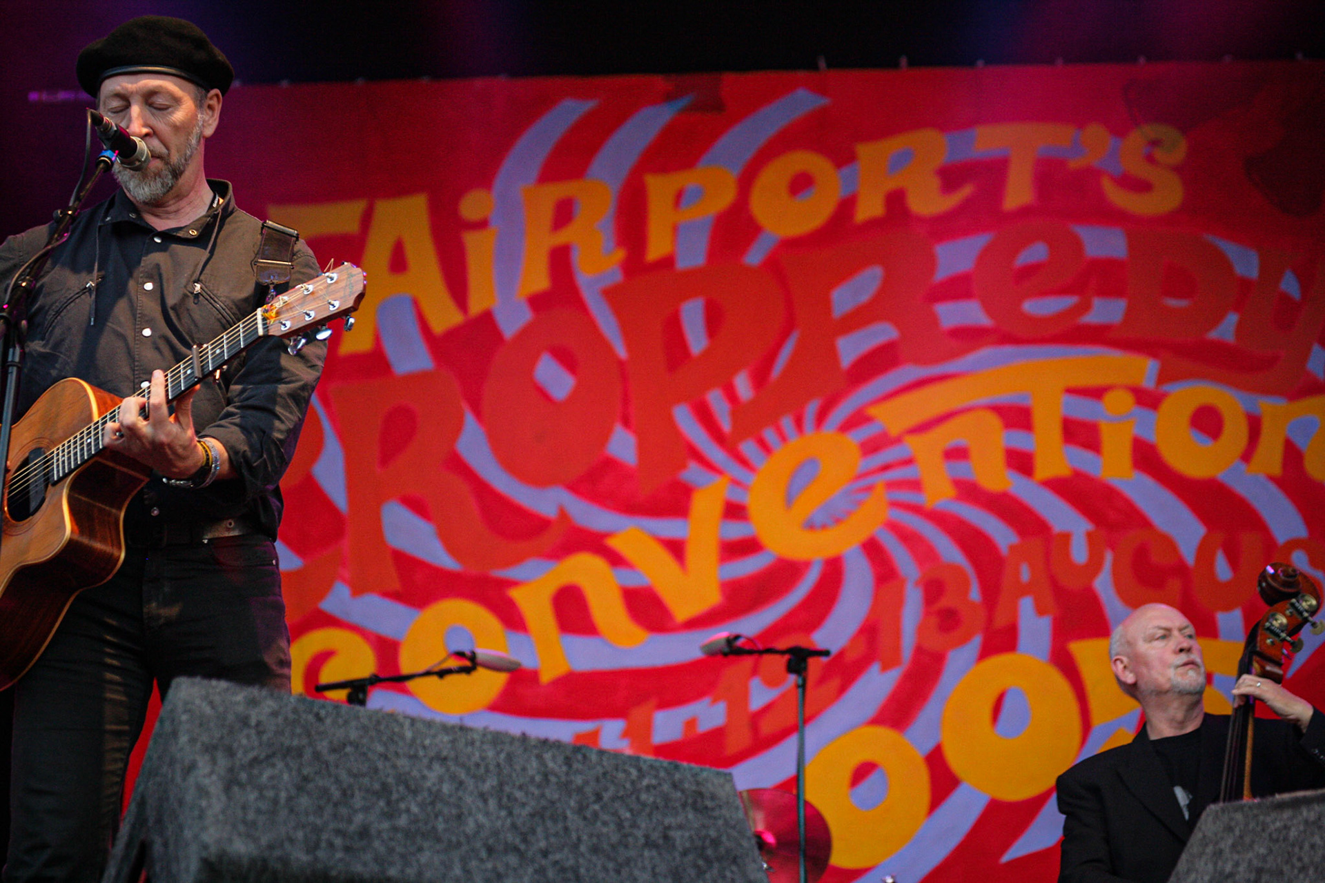 Richard Thompson @ Cropredy 2005 ©McNairnPhotography