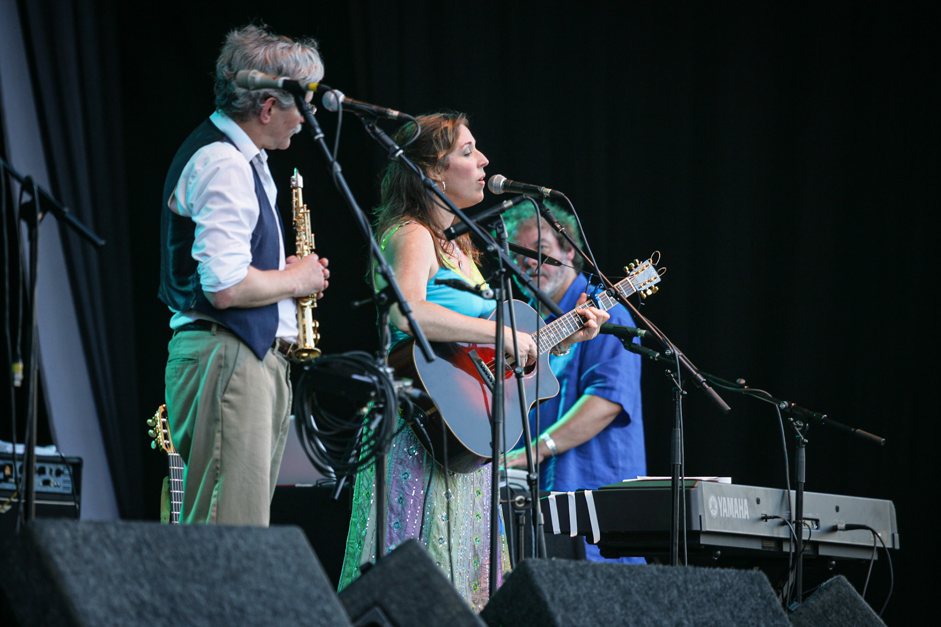 Mary Chapin Carpenter @ Cropredy 2005 ©McNairnPhotography