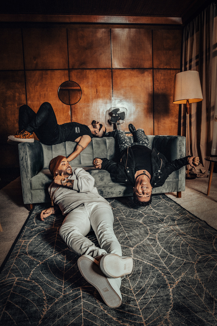 Nacho - Vives - Mike Bahía