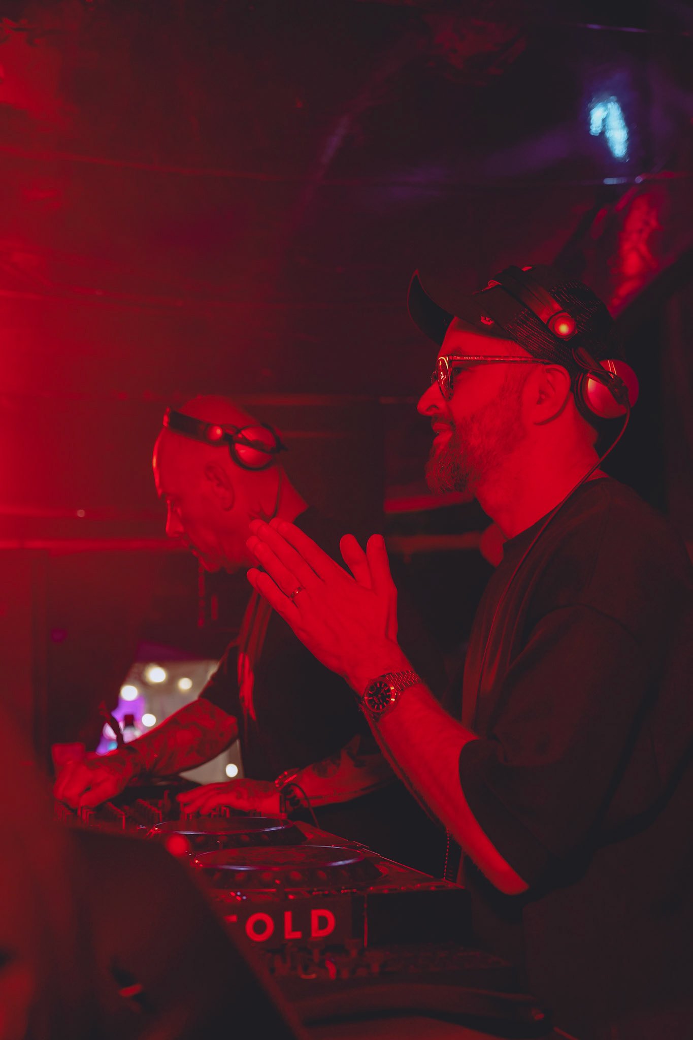 Optick & Eftimie
