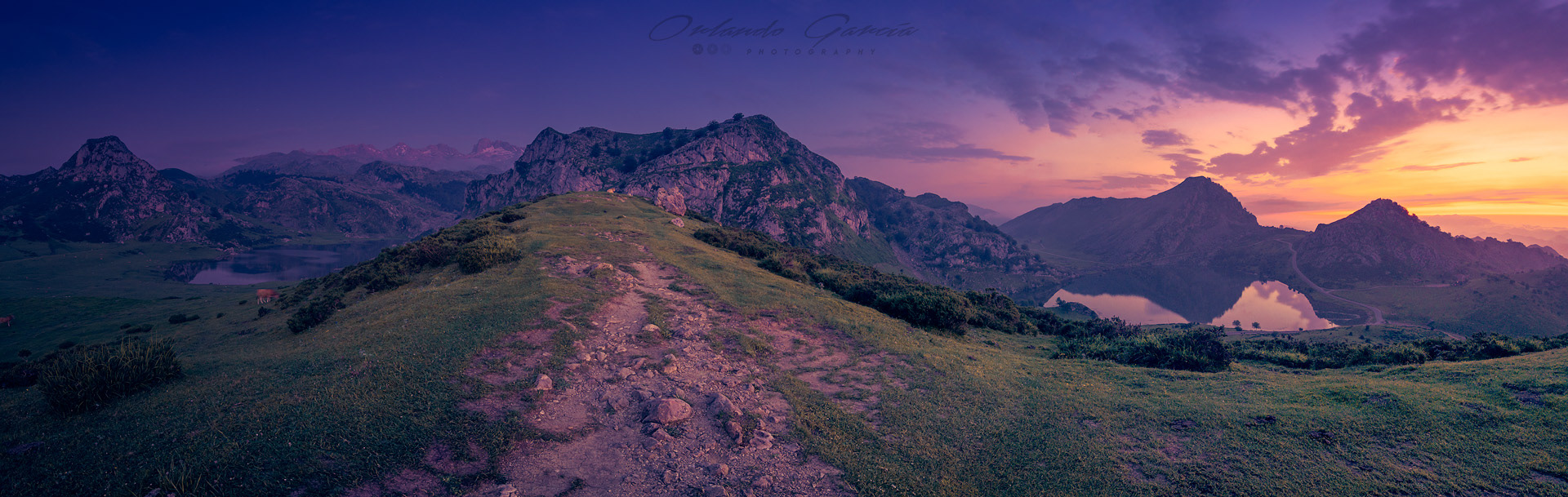 PANORAMIC SUNSET ON THE LAKES OF COVADONGA