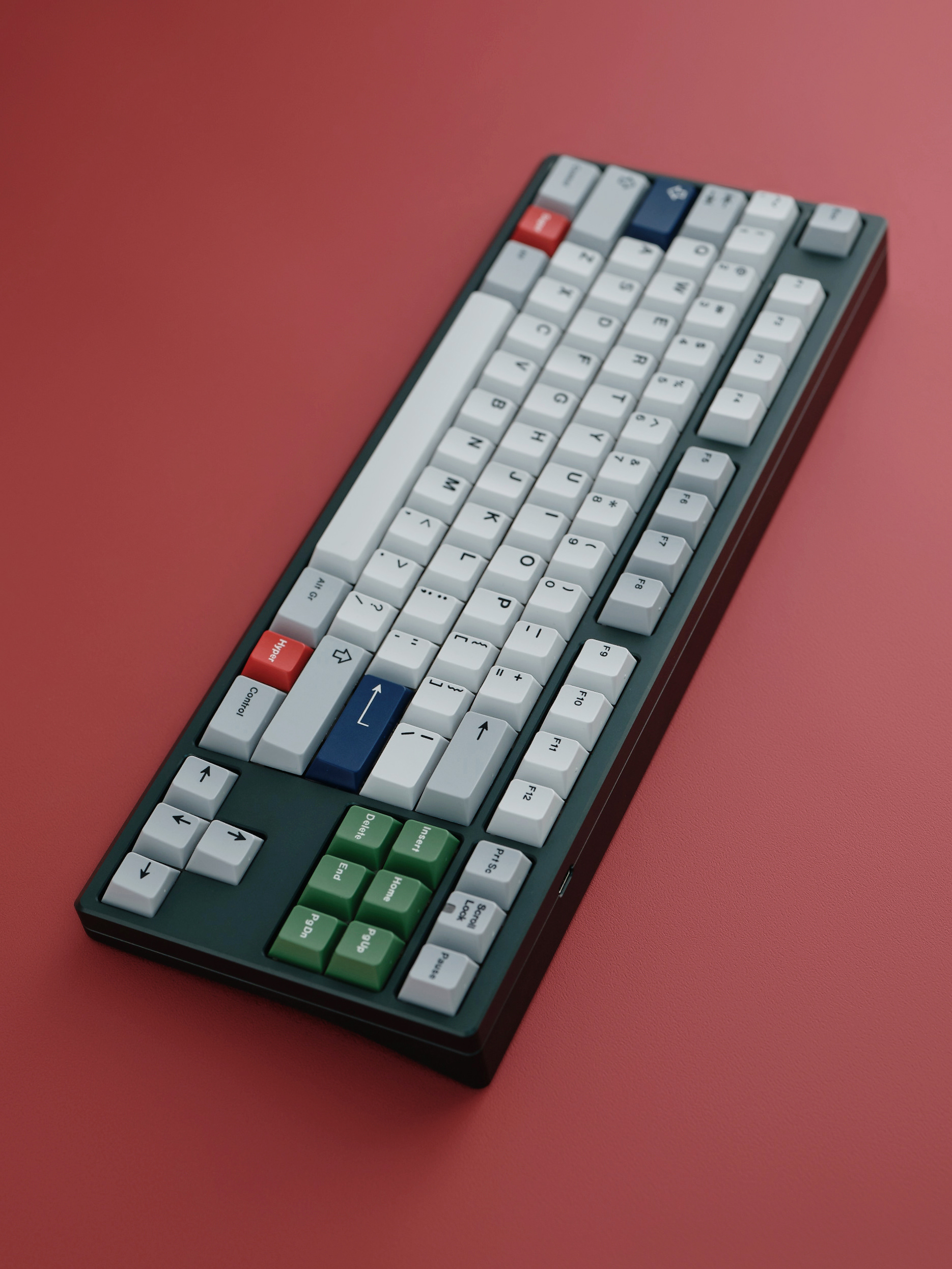 GMK muted, rudy crimson cadet, camping