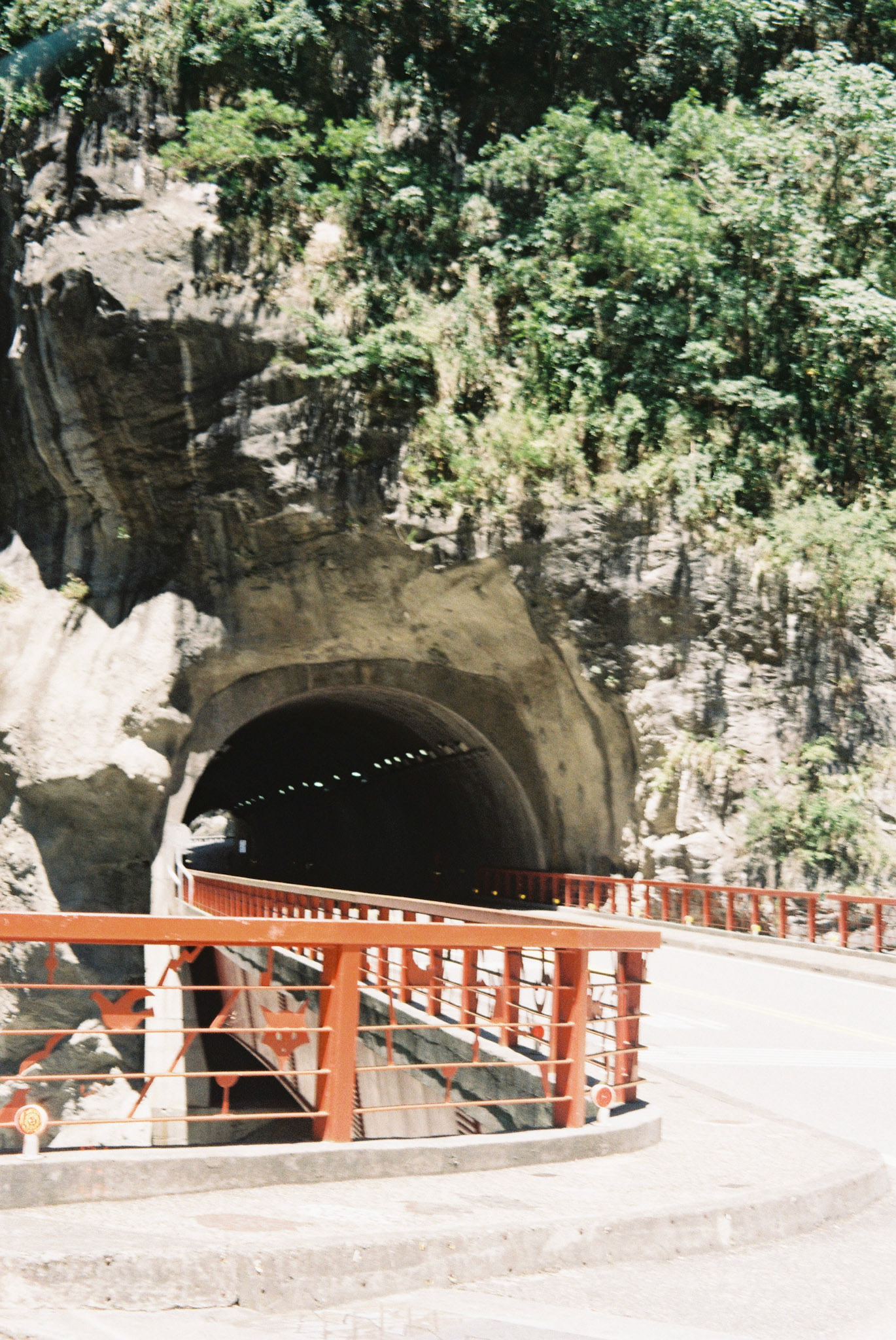 tai lu ge