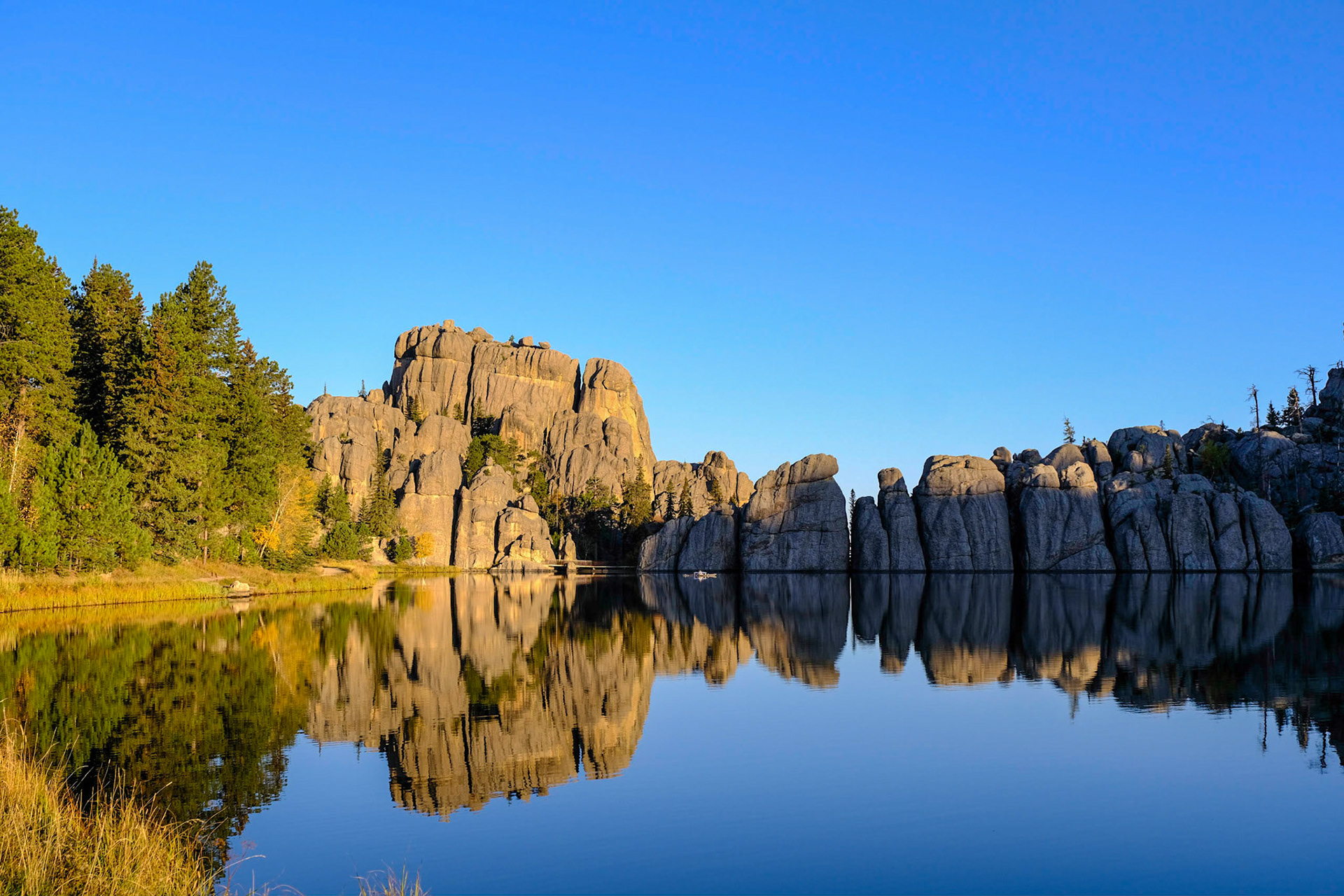Custer State Park Slyvan Lake Sunrise