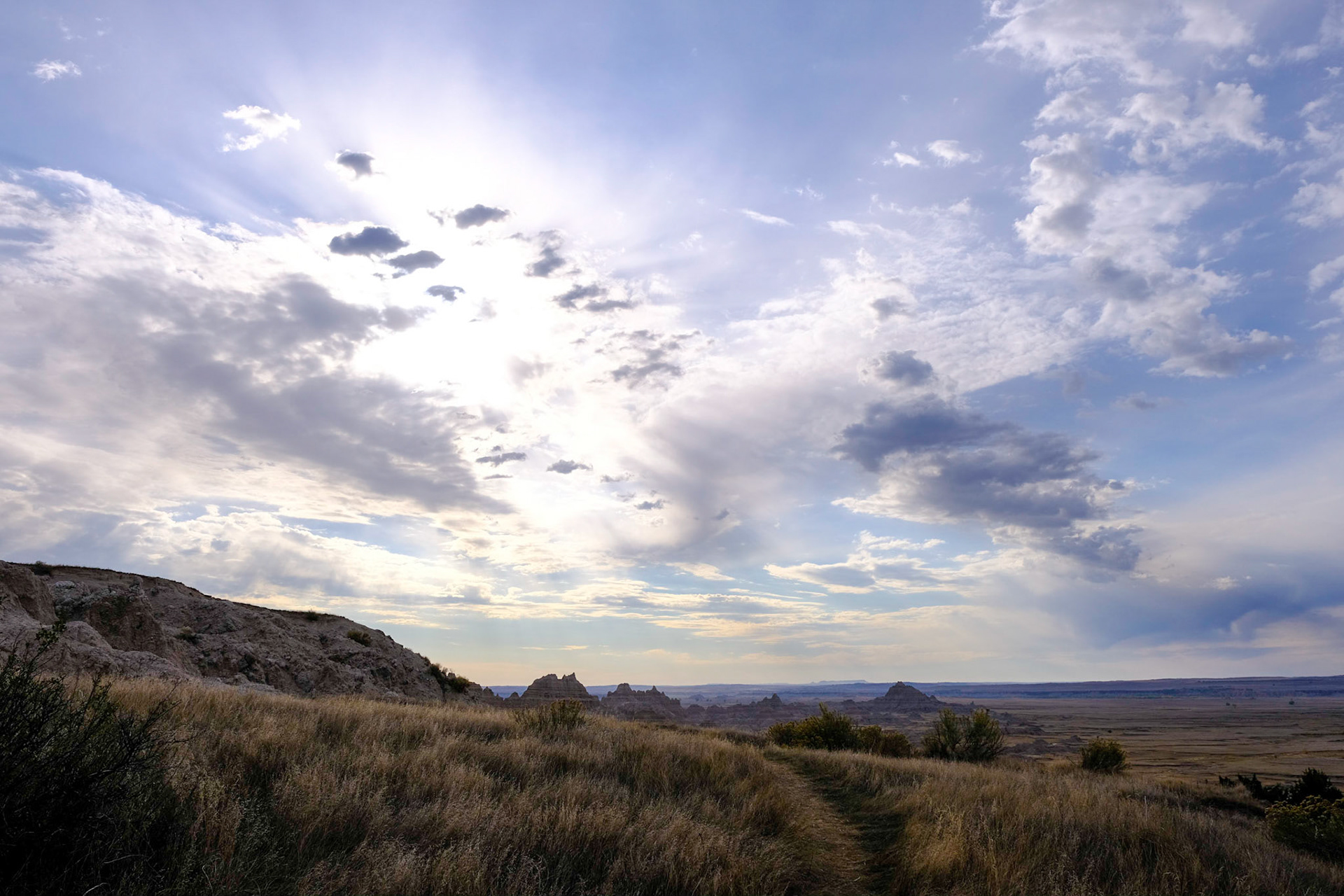 Cliff Shelf Trail Badland National Park