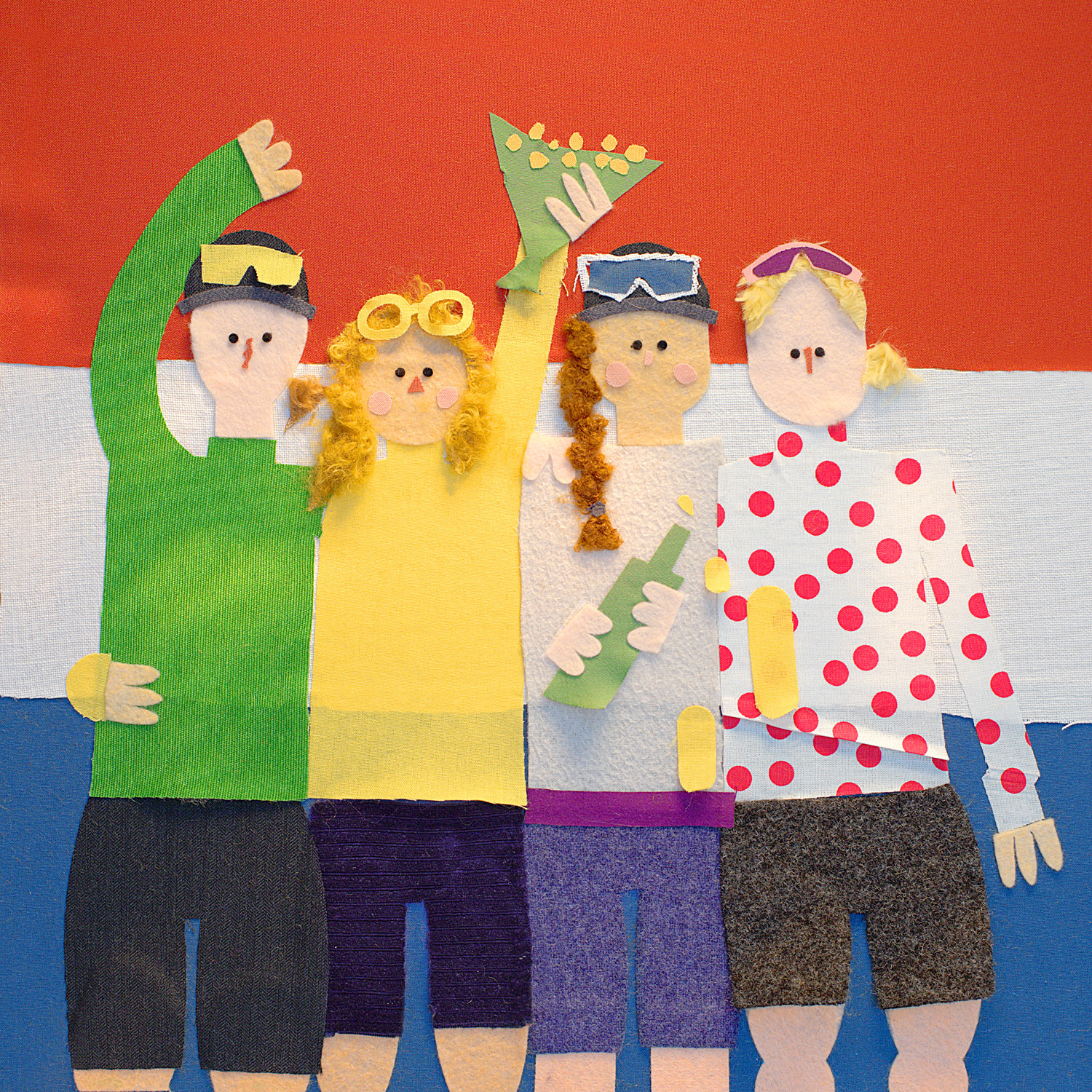 After more than thirty years, women cyclists have returned to the Tour de France.