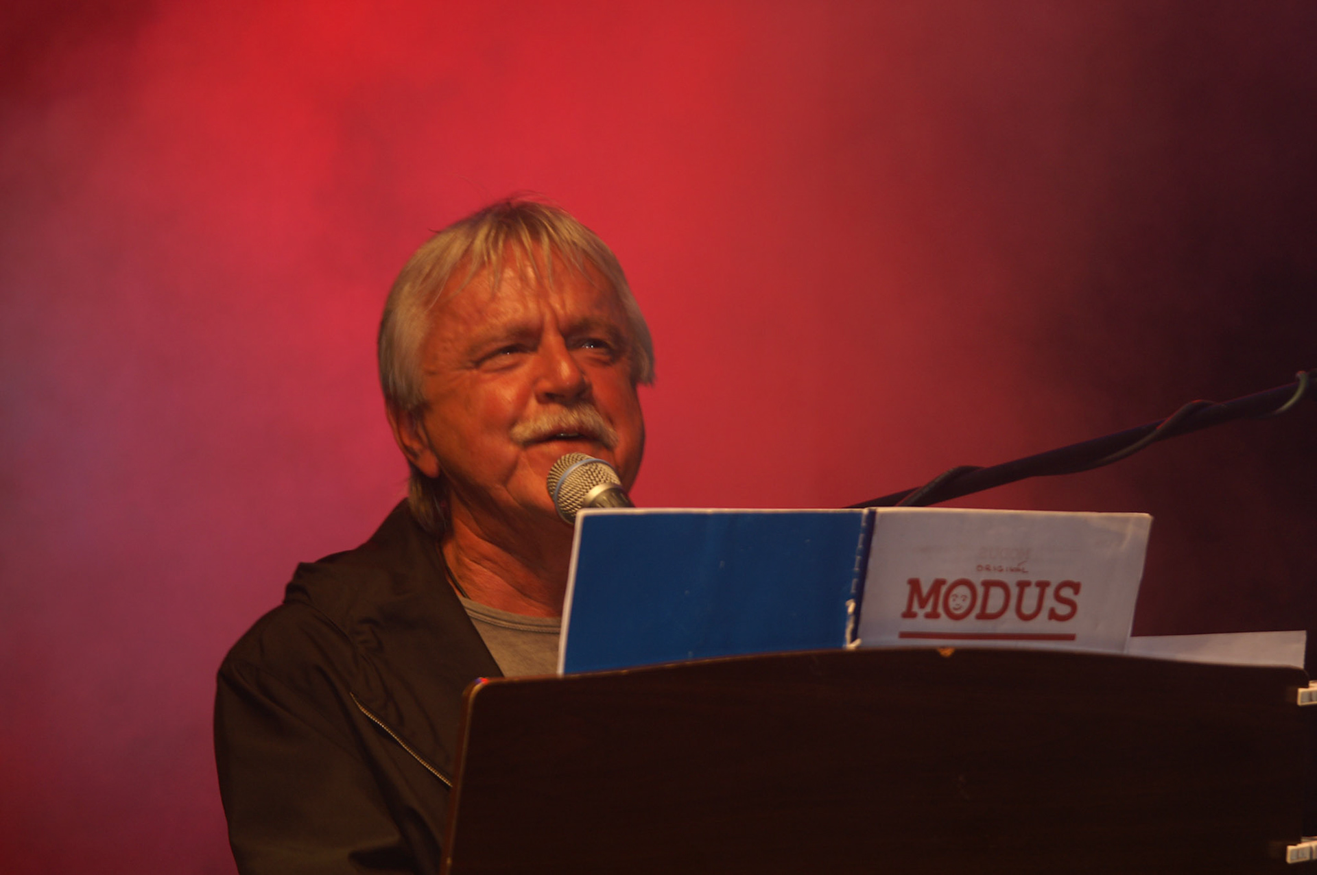 KONICA MINOLTA DIGITAL CAMERA