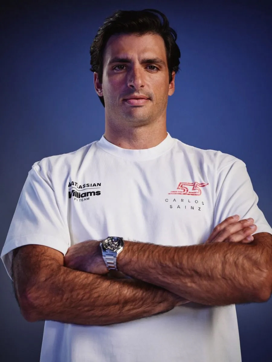 Carlos Sainz Signs Tee Front