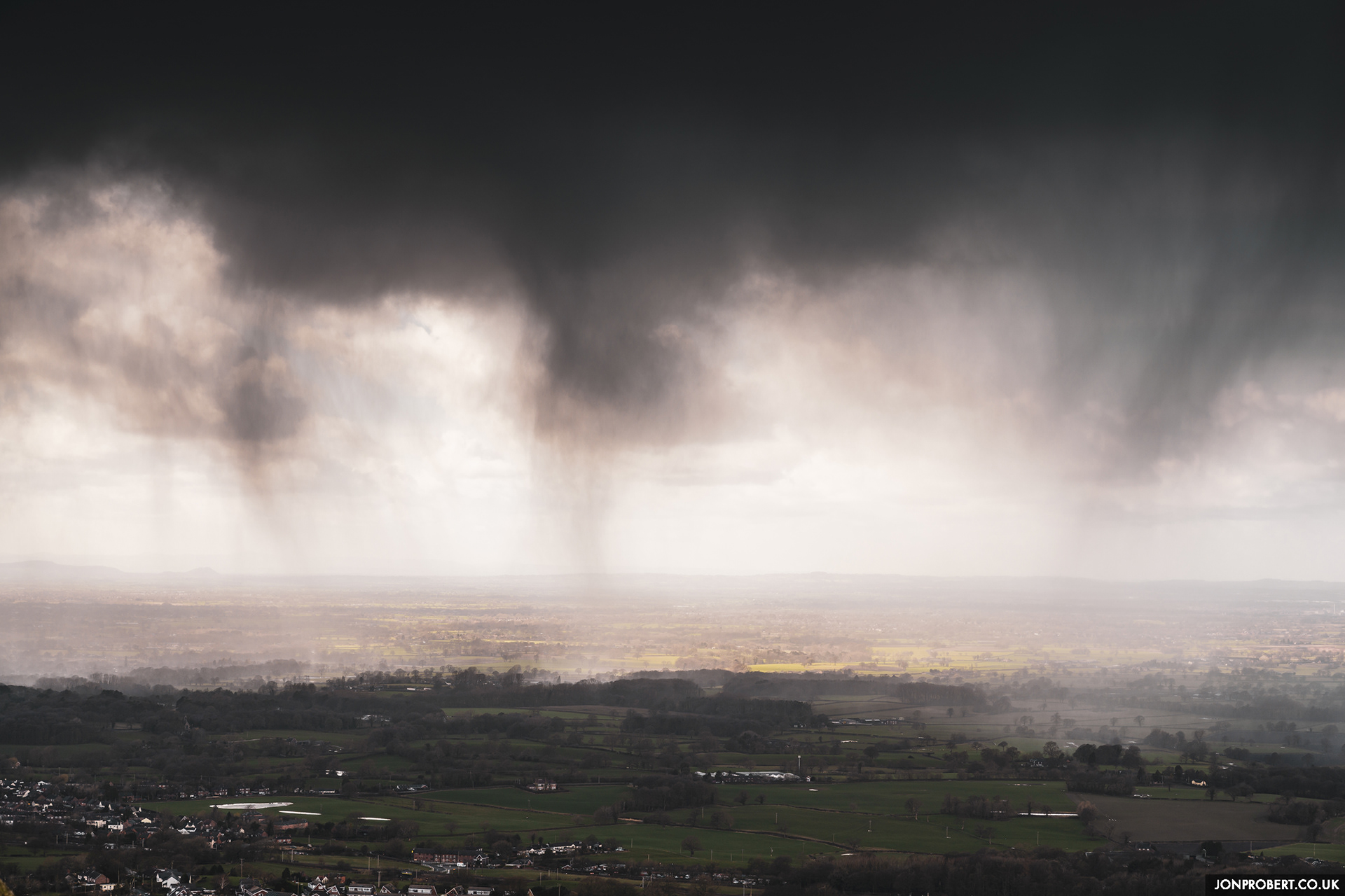 Some angry skies came in to ruin the lovely blue sky from only 5 minutes earlier. Got rather wet!