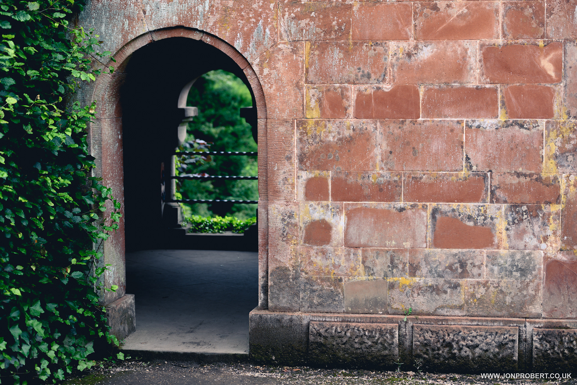 Is the blue/orange split toning subtle enough?