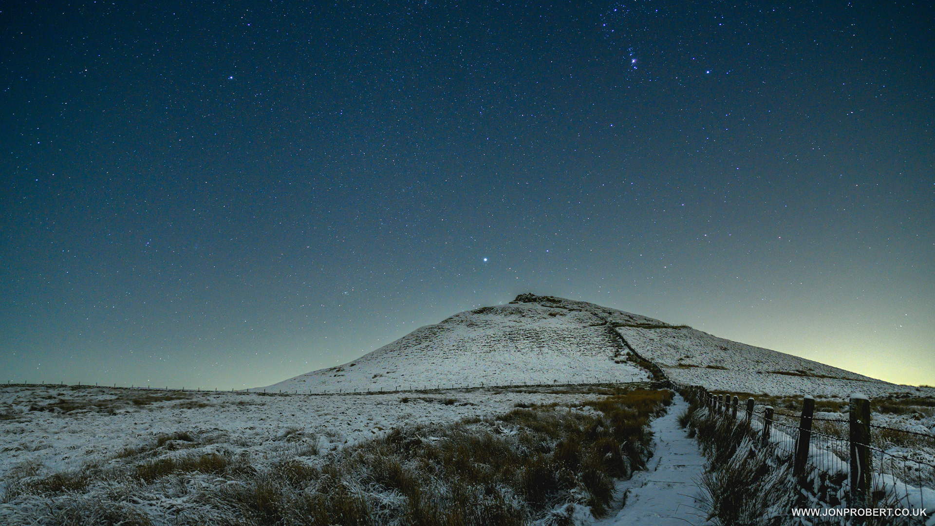 Shutlingsloe peak