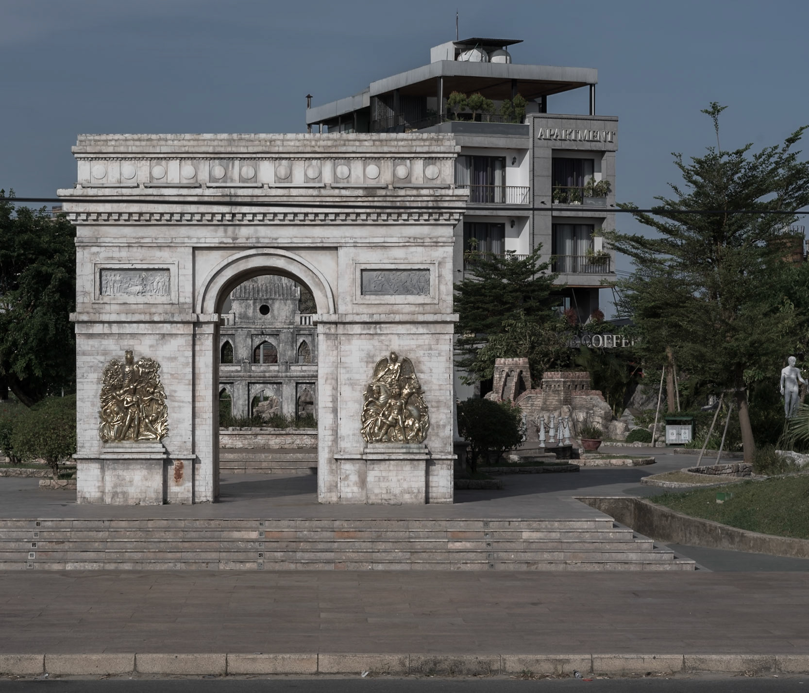 Arch on Lê Văn Duyệt Street, Đà Nẵng, Jun. 2026