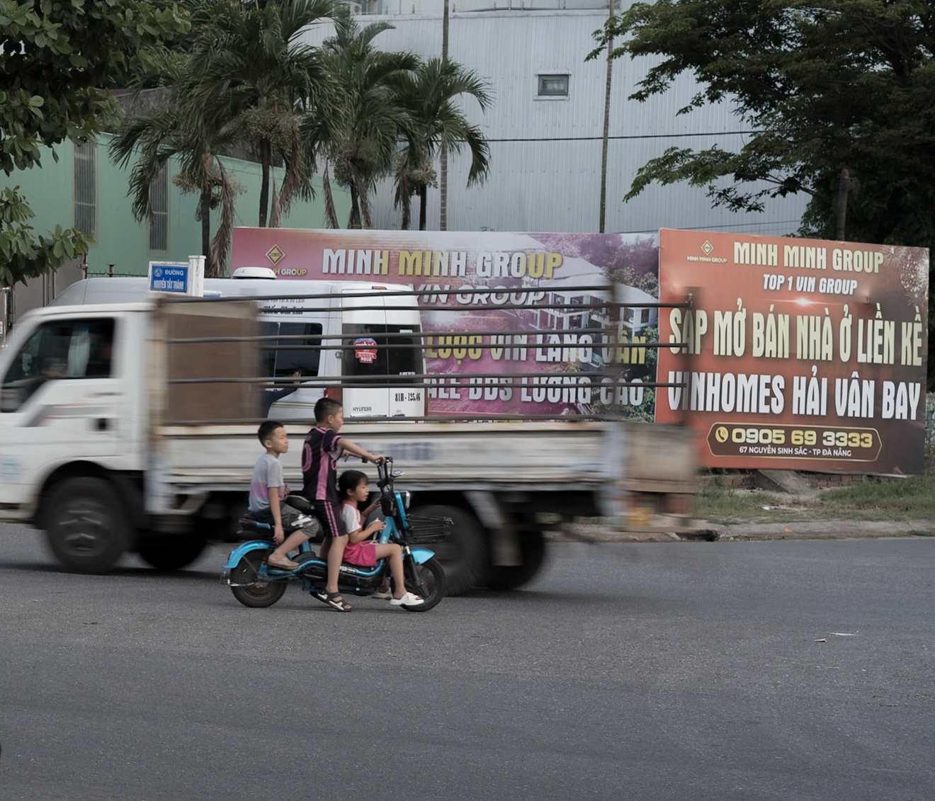 Children in Traffic, Đà Nẵng, Jun. 2026