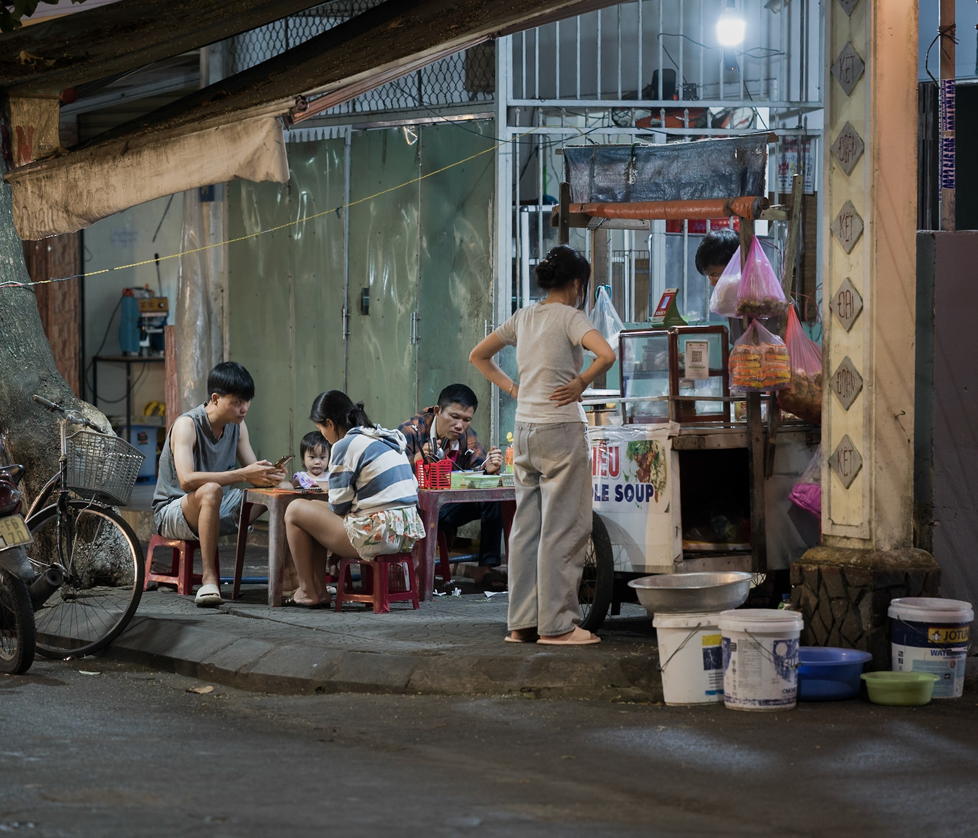 Night Food Stall, Hội An, Apr. 2026